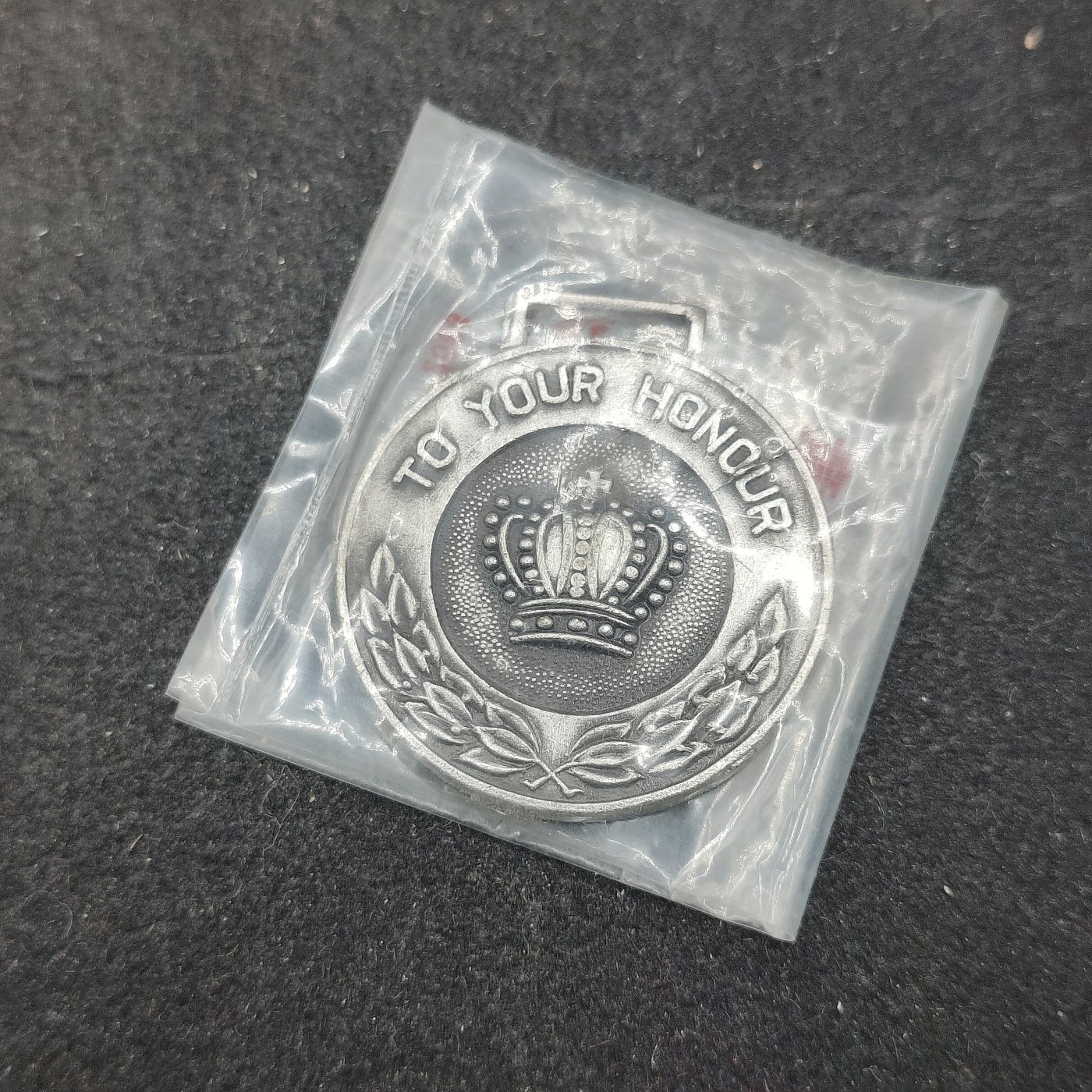 全场0元起拍 第131期 咸鱼国勋章拍卖专场 2月11日（周日）下午6：00开始 日本读卖新闻社纪念章