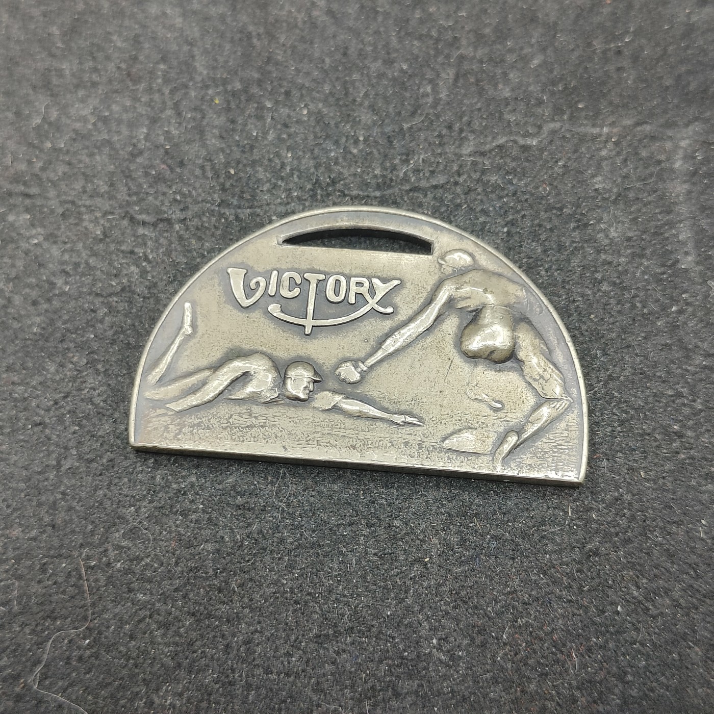 全场0元起拍 第131期 咸鱼国勋章拍卖专场 2月11日（周日）下午6：00开始 日本运动会徽章