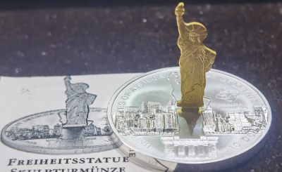 北京马甸外国币专卖微拍第116期，外国金银币专场，陆续上新，欢迎关注 - 2006年库克发行美国甶女神像立体24k（999）度金（1.7克）银币，重量31.1克，成色：925，