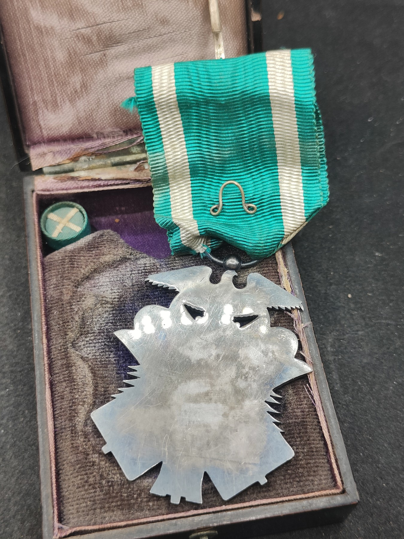 全场0元起拍 第131期 咸鱼国勋章拍卖专场 2月11日（周日）下午6：00开始 日本七级金鸱章银制带盒略