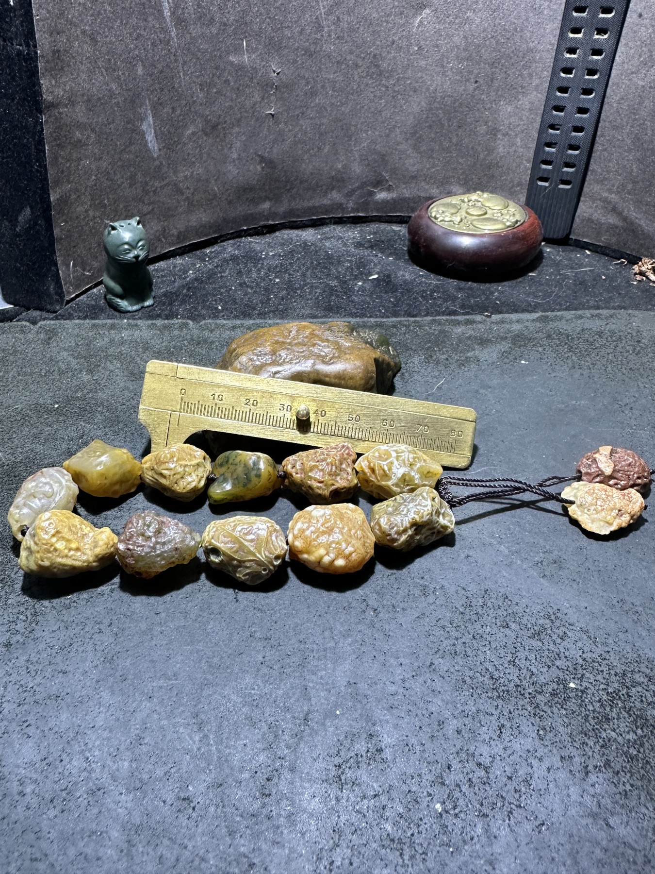 精美阿拉善多宝筋脉石原石手工编织手串一条，