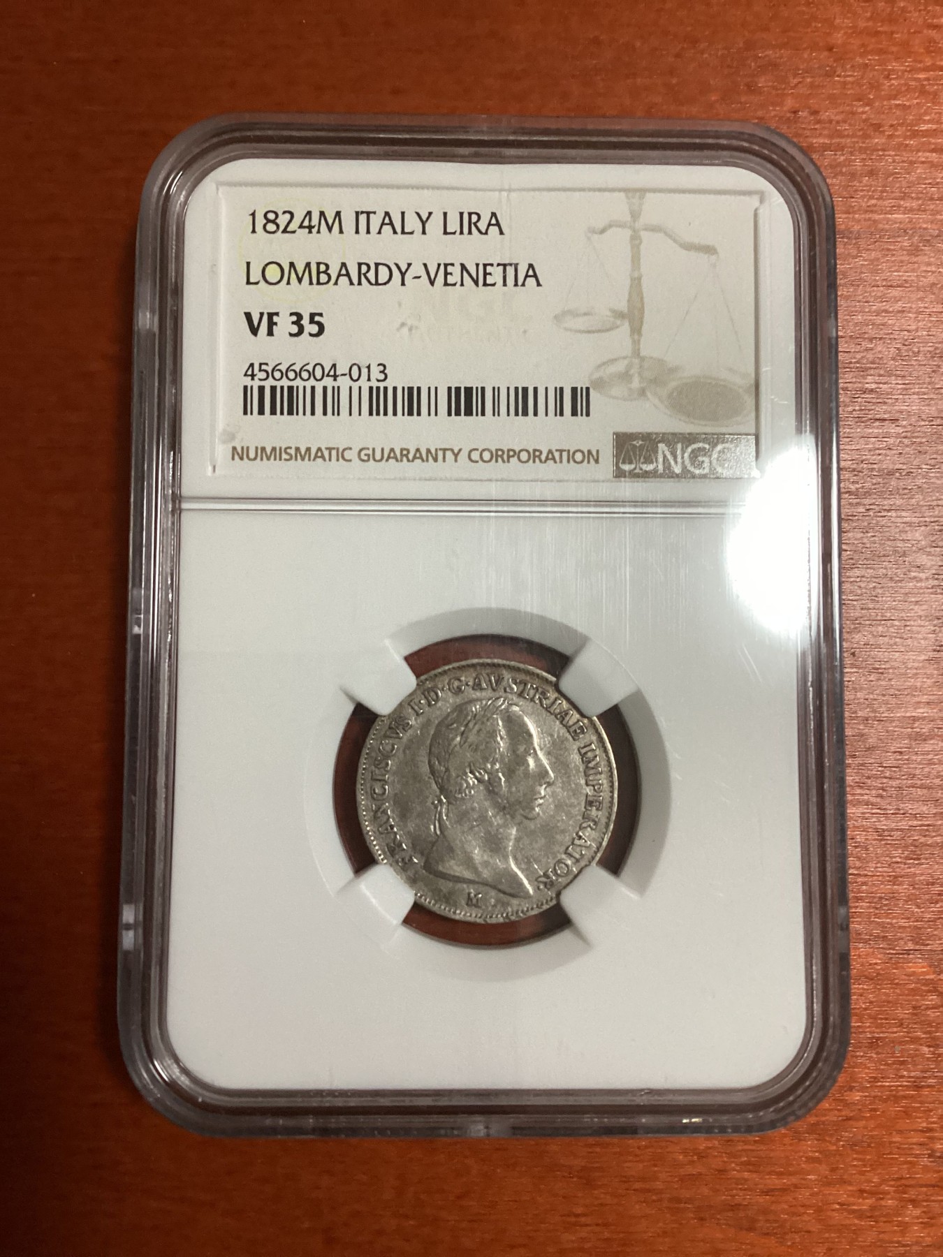 长老汇兔年精选第二场 1824M ITALY LOMBARDY-VENETIA意大利伦巴第1里拉银币，NGC VF35分，更高分仅有三枚