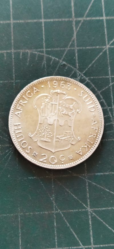外国硬币初藏散币银币第21场 - 南非20分银币，1963年原光。