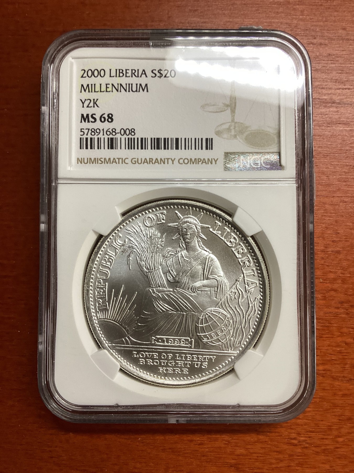 长老汇兔年精选第二场 2000 利比里亚千禧年20元银币，NGC MS68分，唯一冠军分，发行量2000枚