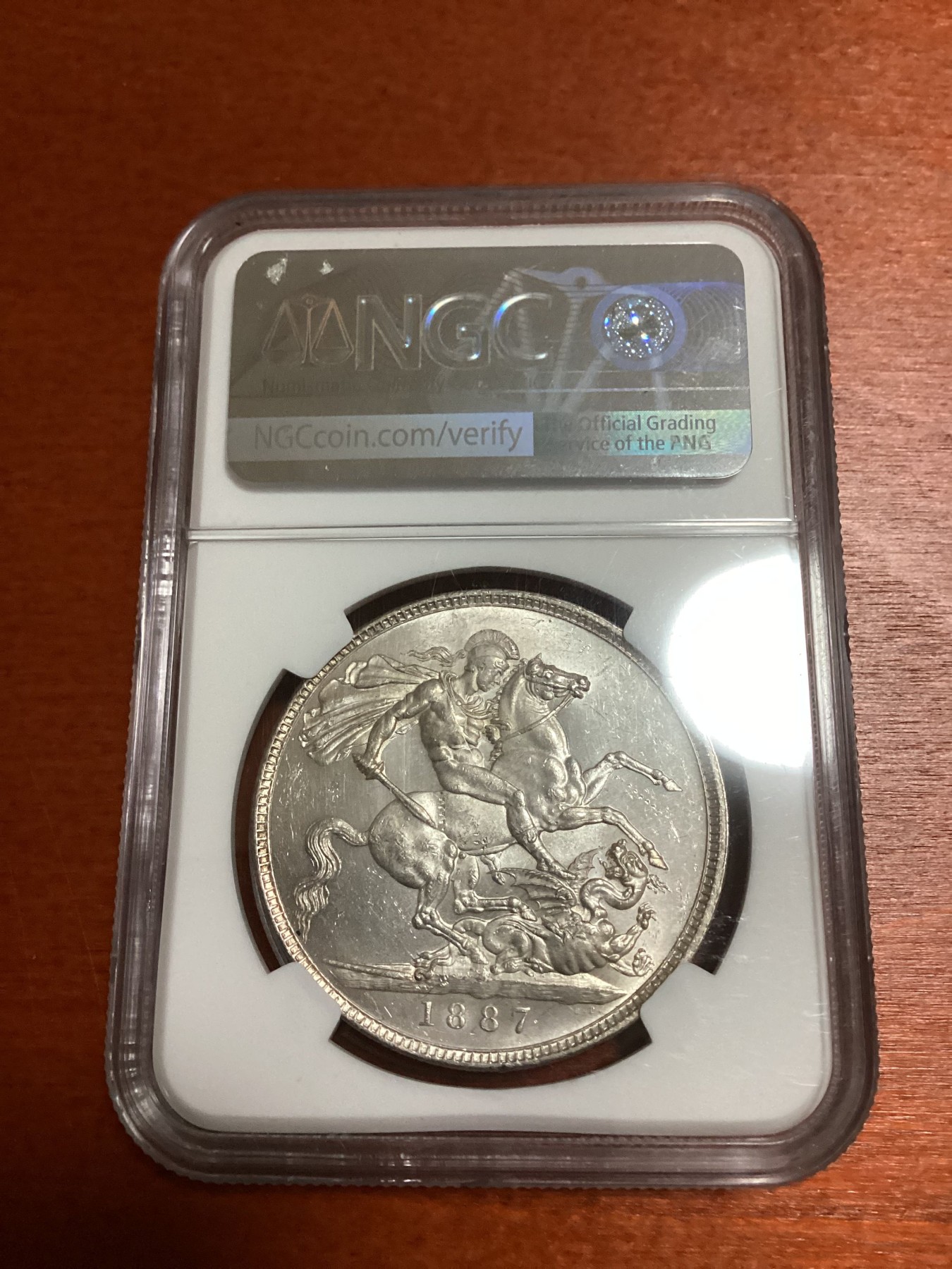 长老汇兔年精选第二场 1887 英国维多利亚高冠马剑1克朗大银币，NGC MS63分