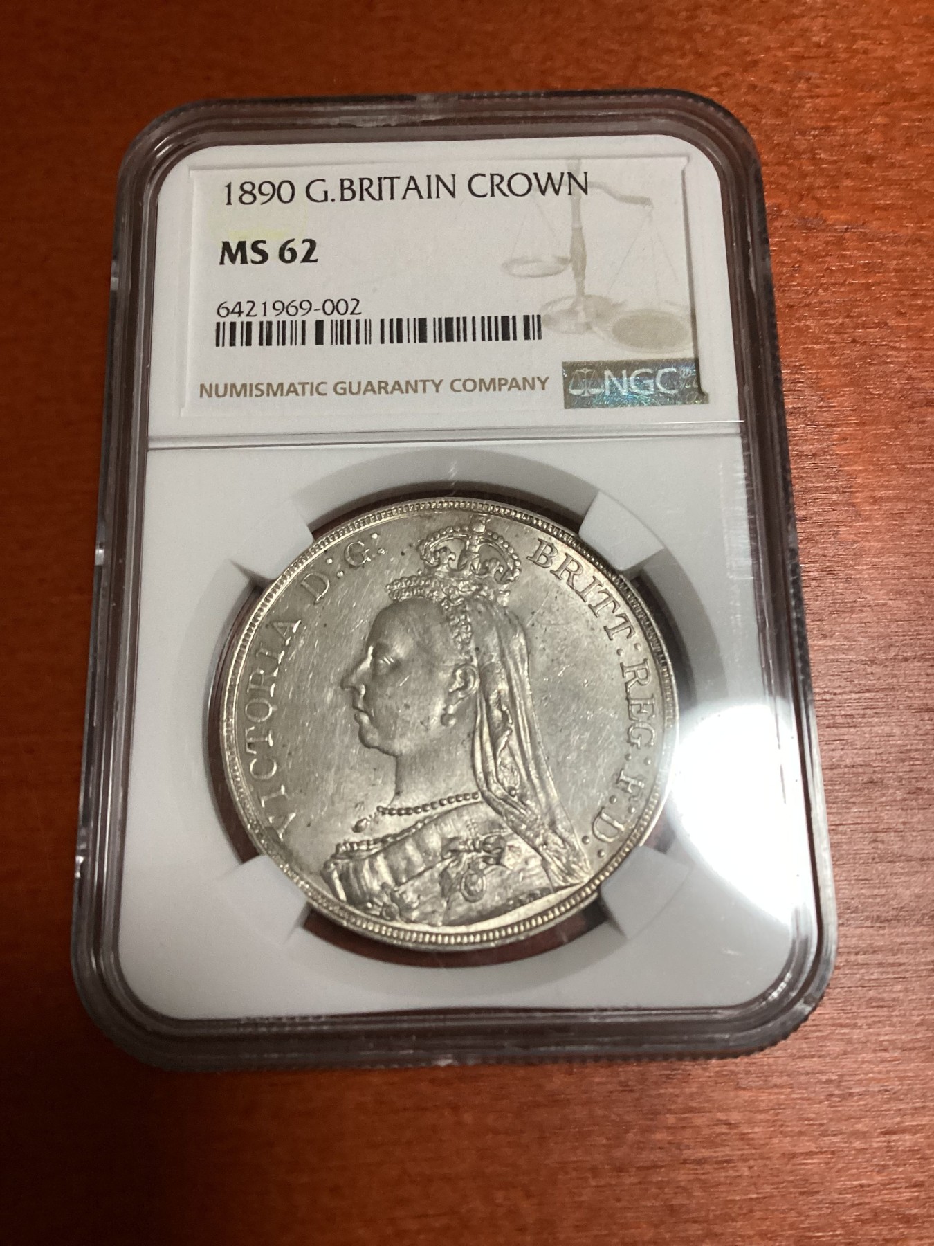 长老汇兔年精选第二场 1890 英国维多利亚高冠马剑1克朗大银币，NGC MS62分，特年