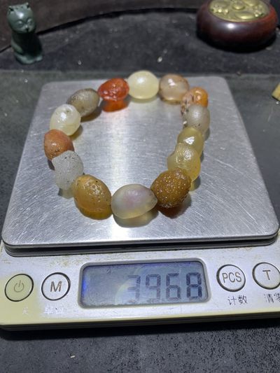 精美阿拉善彩珠玛瑙原石手串一条， 精美阿拉善彩珠玛瑙原石手串一条，