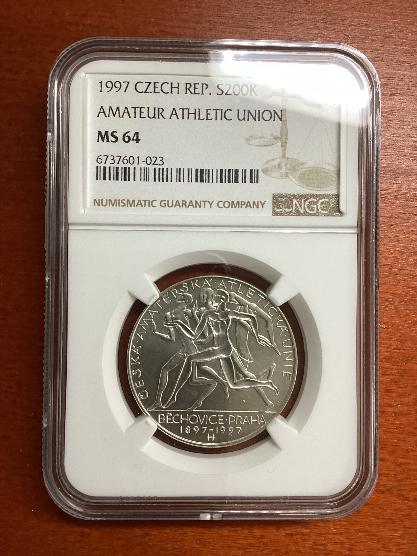 长老汇马年精选第七场拍卖 1997 捷克非职业运动员联合会200克朗银币，NGC MS64分，更高分仅有四枚
