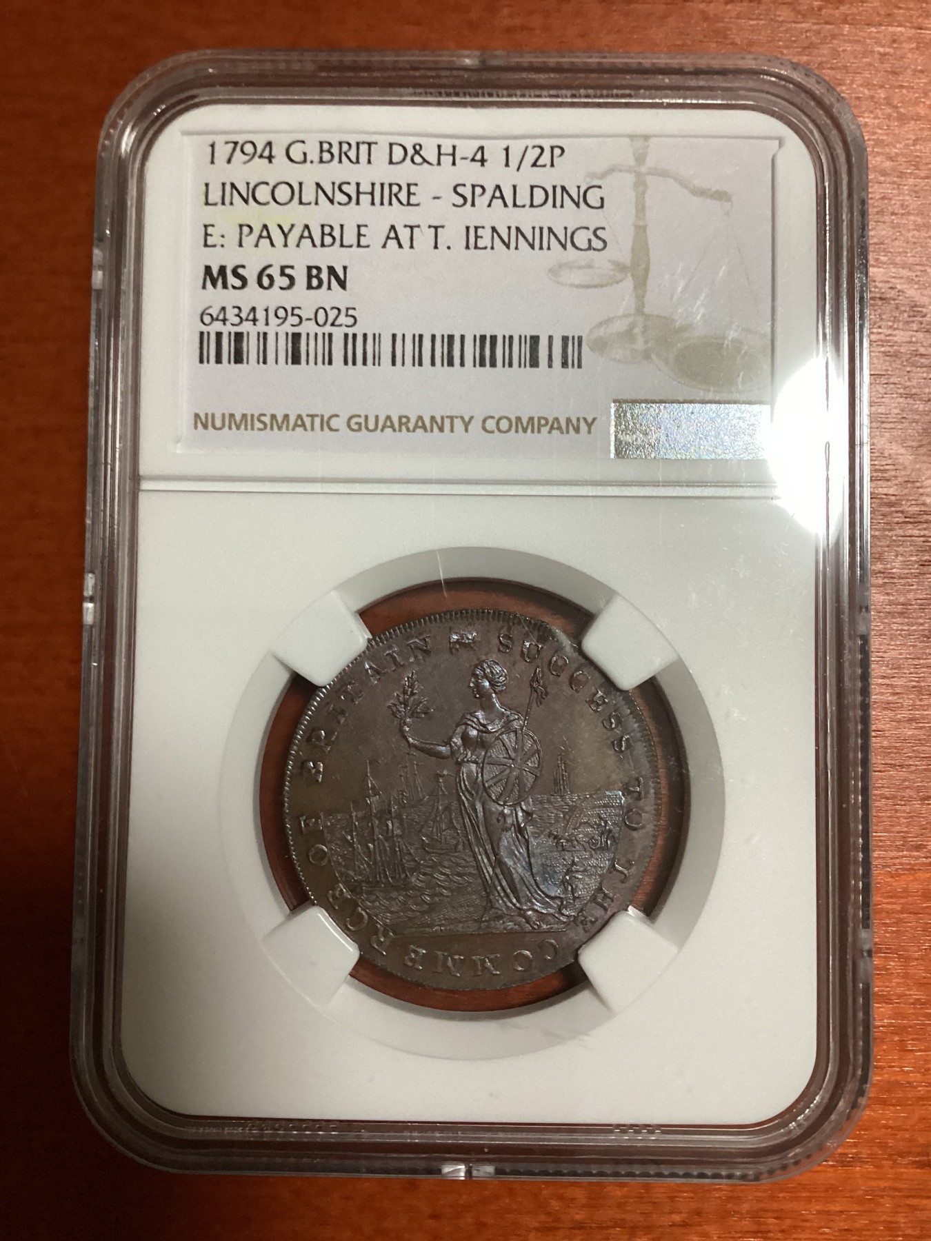 长老汇兔年精选第二场 1794 G.BRIT D&H-4 LINCOLNSHIRE - SPALDING E: PAYABLE AT T. IENNINGS英国林肯郡1/2P代币，NGC MS65分，唯二冠军分，非常漂亮