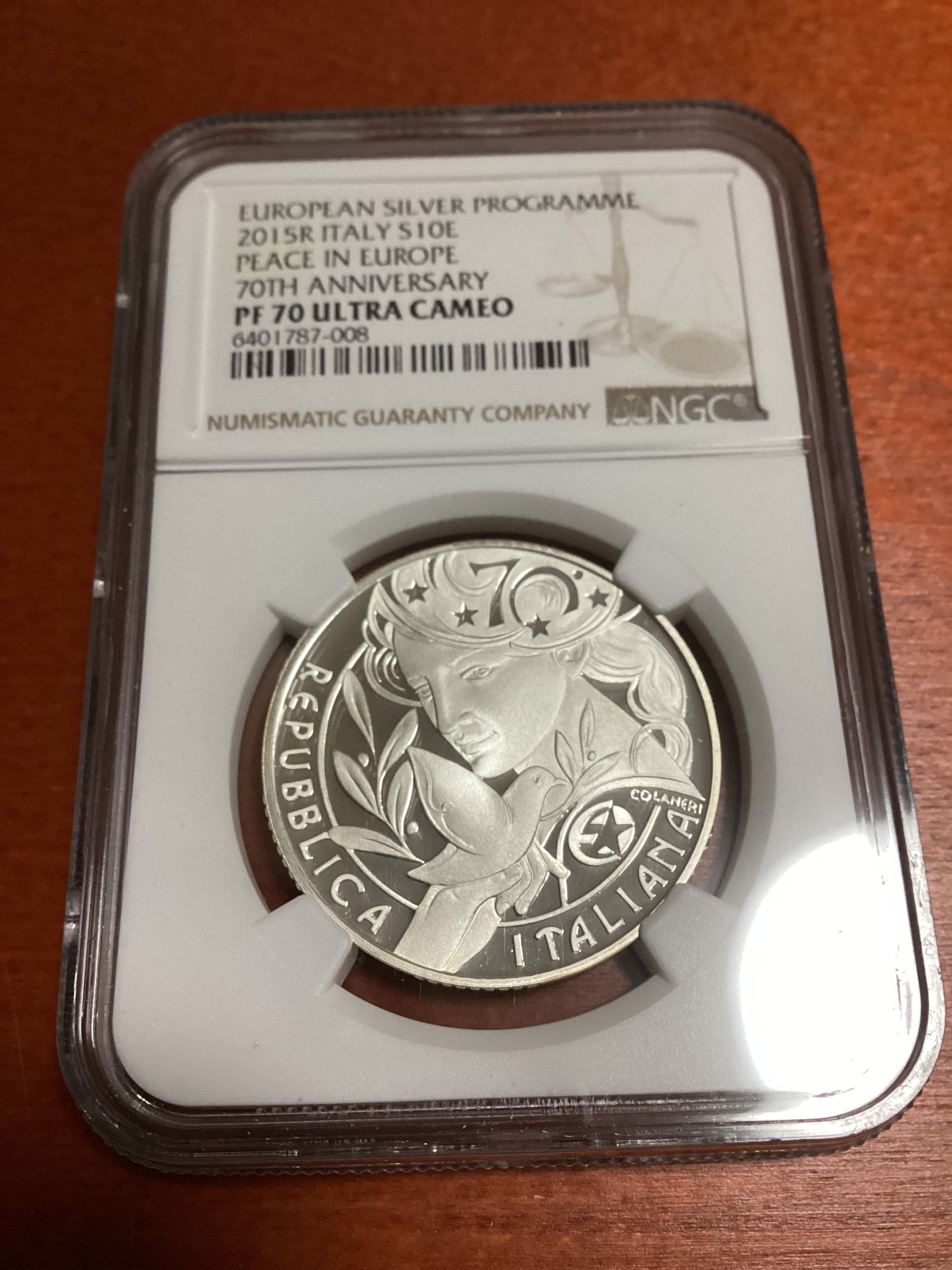 长老汇兔年精选第二场 2015R 意大利欧洲和平70周年10欧元精制银币，获奖币，NGC PF70UC，热门品种，十分难找。不久前裸币，品相不如这个，麦稀奇成交价在3000元左右