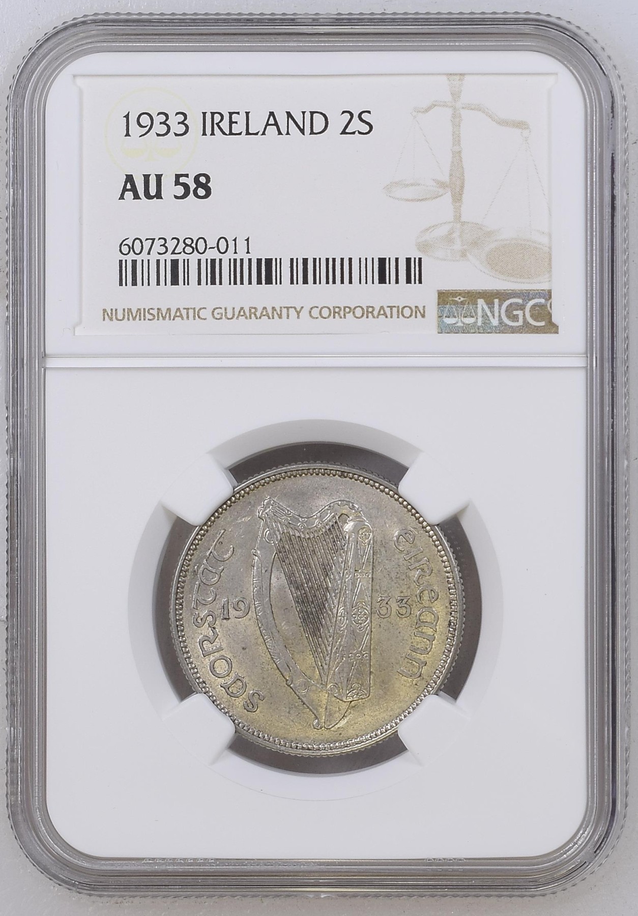 长老汇兔年精选第二场 1933 IRELAND爱尔兰自由邦2先令鳟鱼银币，NGC AU58分，难出分品种，NGC官网60分标价650美元