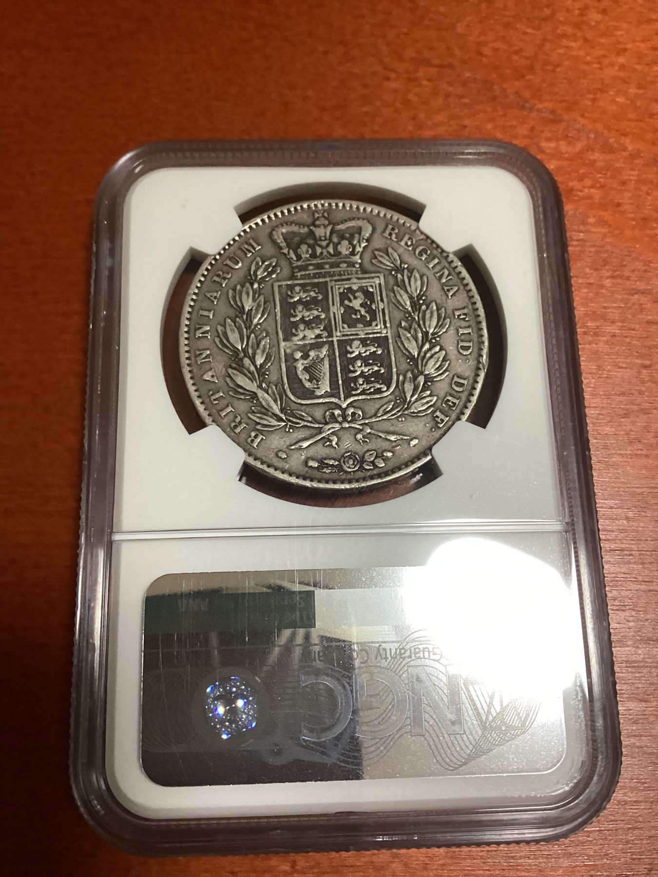 长老汇兔年精选第二场 1845 VIII G.BRITAIN CINQUEFOIL EDGE英国维多利亚早期1克朗大银币，NGC XF45分，克书价超两万元，难得一见