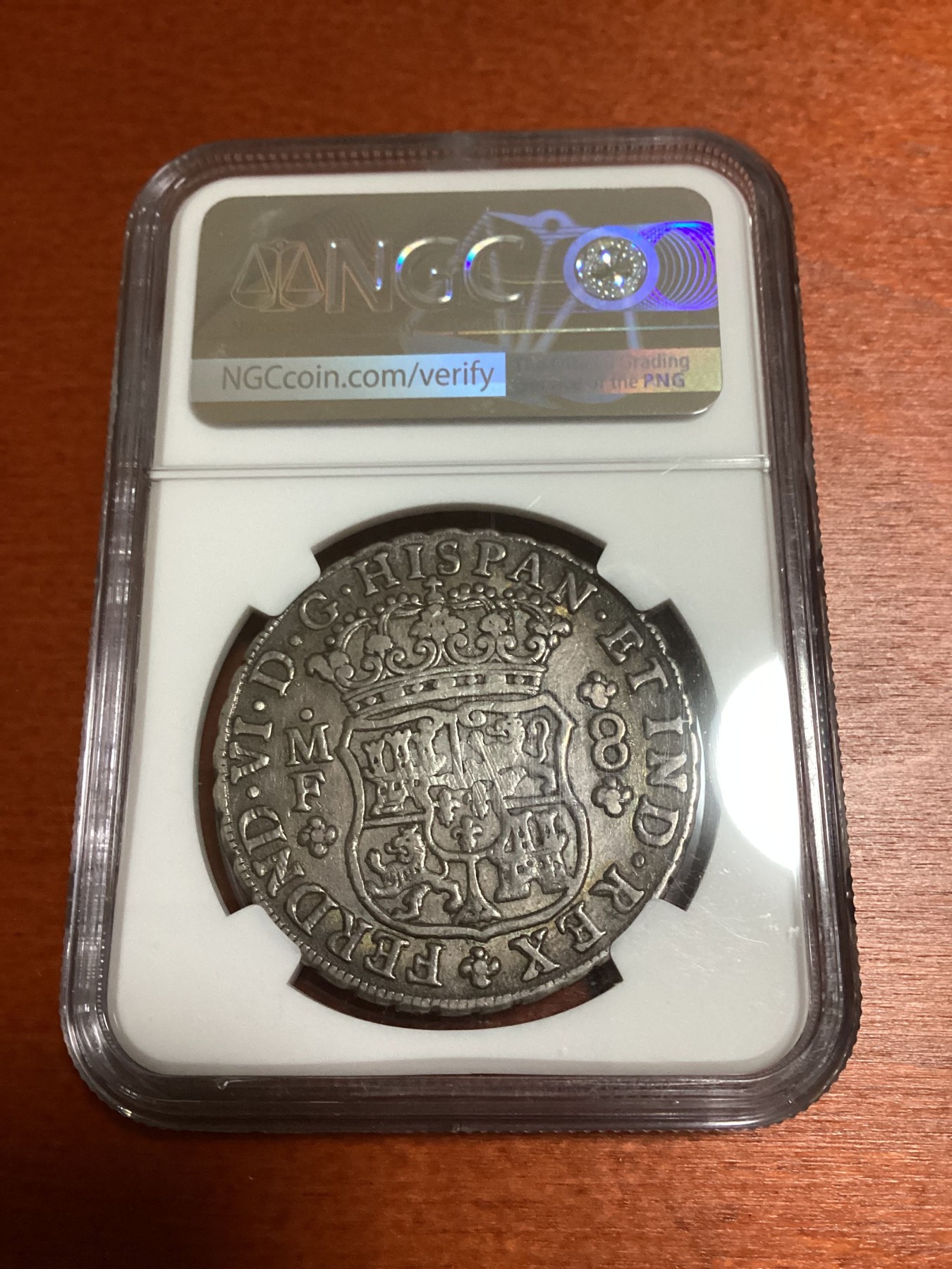 长老汇兔年精选第二场 1747MO MF MEXICO FERDINAND VI墨西哥早期费迪南七世地球双柱8R大银币，NGC XF40分