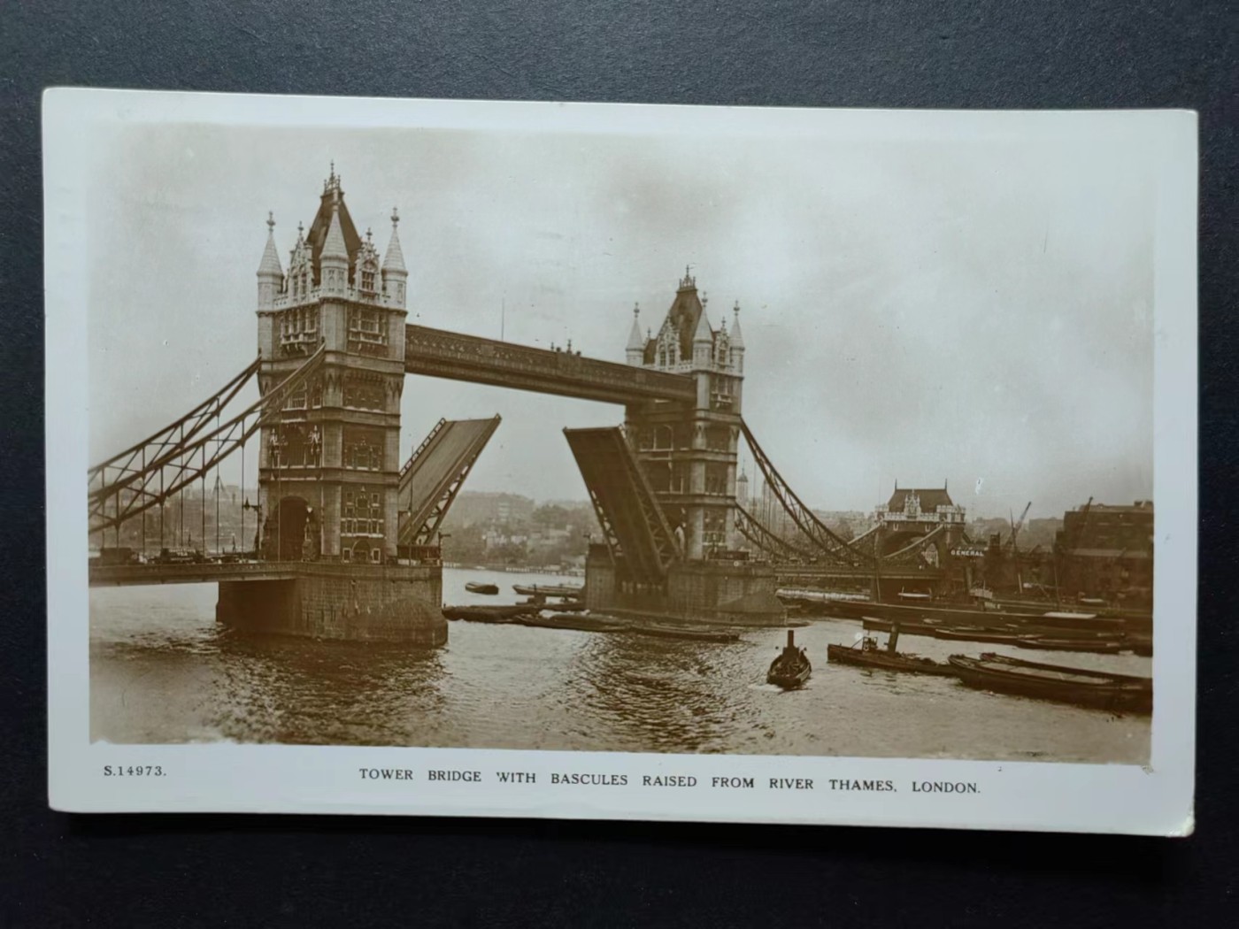 明信片✌（拍卖场）精品🔥专场 第④⑧场 英国伦敦-泰晤士河的铁桥