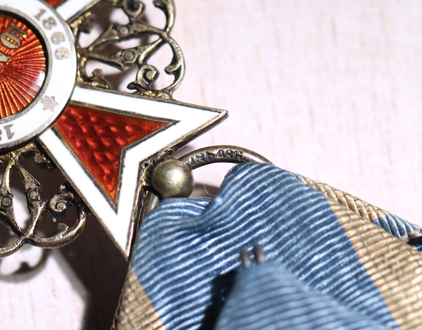 大猫徽章拍卖第241期  军官级罗马尼亚王冠勋章 t1版， 布加勒斯特珠宝商Joseph Resch and Sons制（此厂为奥地利Rothe的兄弟开的厂）