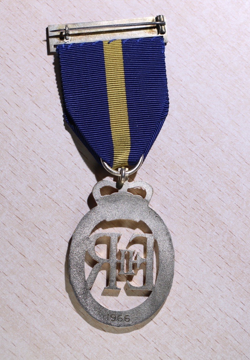 大猫徽章拍卖第241期  英国女王武装力量应急预备役银质奖章