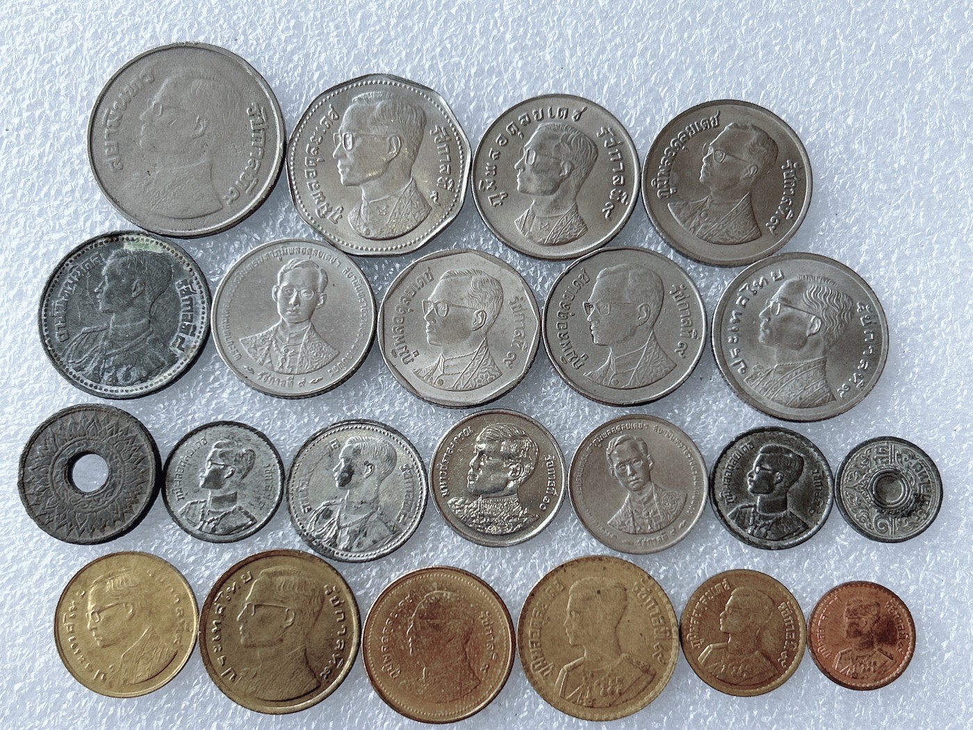 第一海外回流一元起拍收藏 散币专场 第65期 泰国硬币 22枚