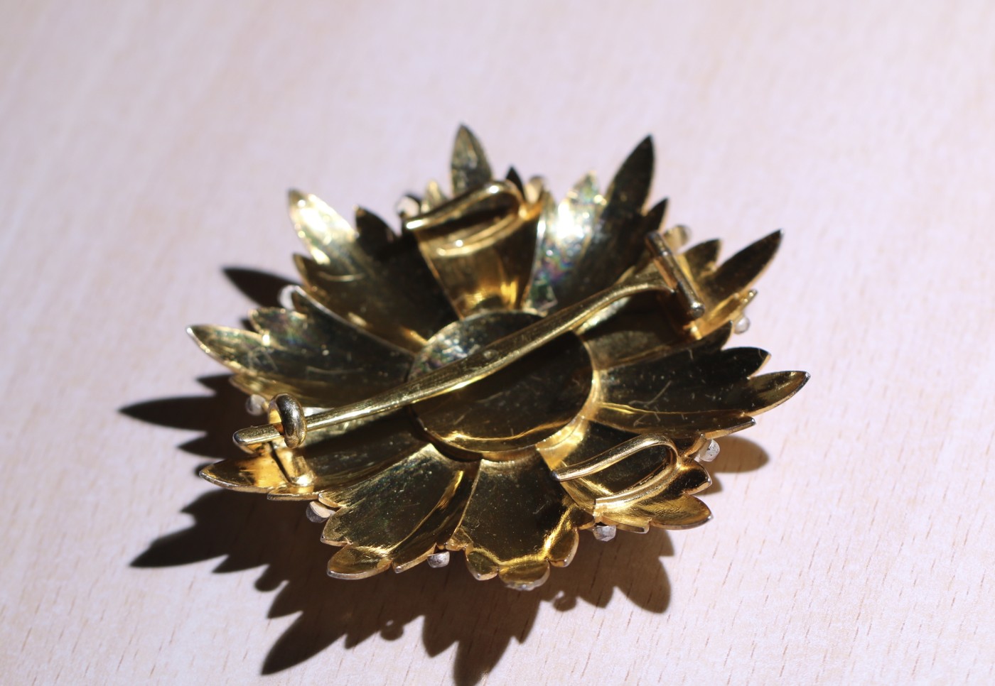 大猫徽章拍卖第241期  伊朗王国巴列维皇冠大十字勋章星芒章，法国亚瑟贝特朗制造。稀少。