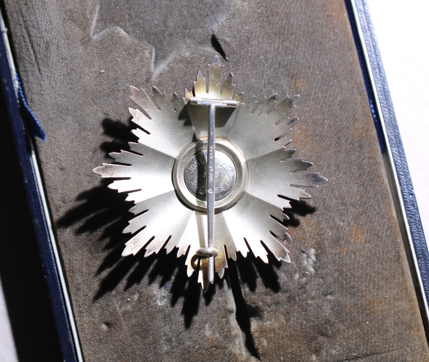 大猫徽章拍卖第241期  大十字级罗马尼亚王冠勋章 品相状态极佳