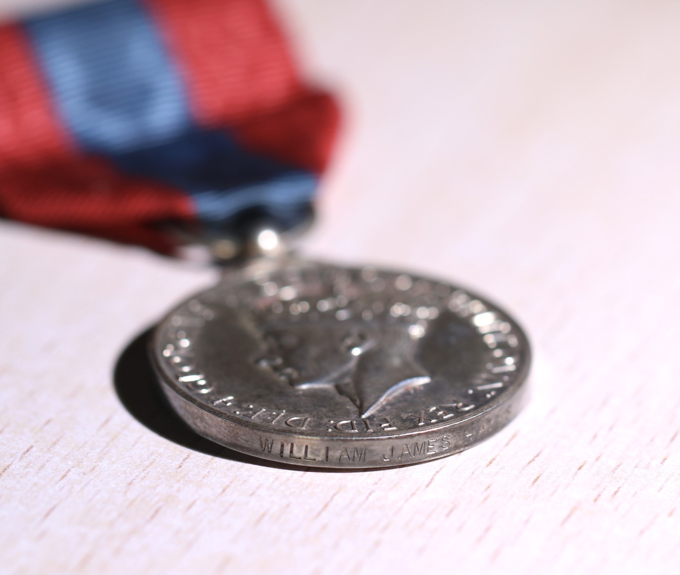 大猫徽章拍卖第241期  英国🇬🇧乔治六世去掉印度皇帝头衔以后帝国服务银质奖章