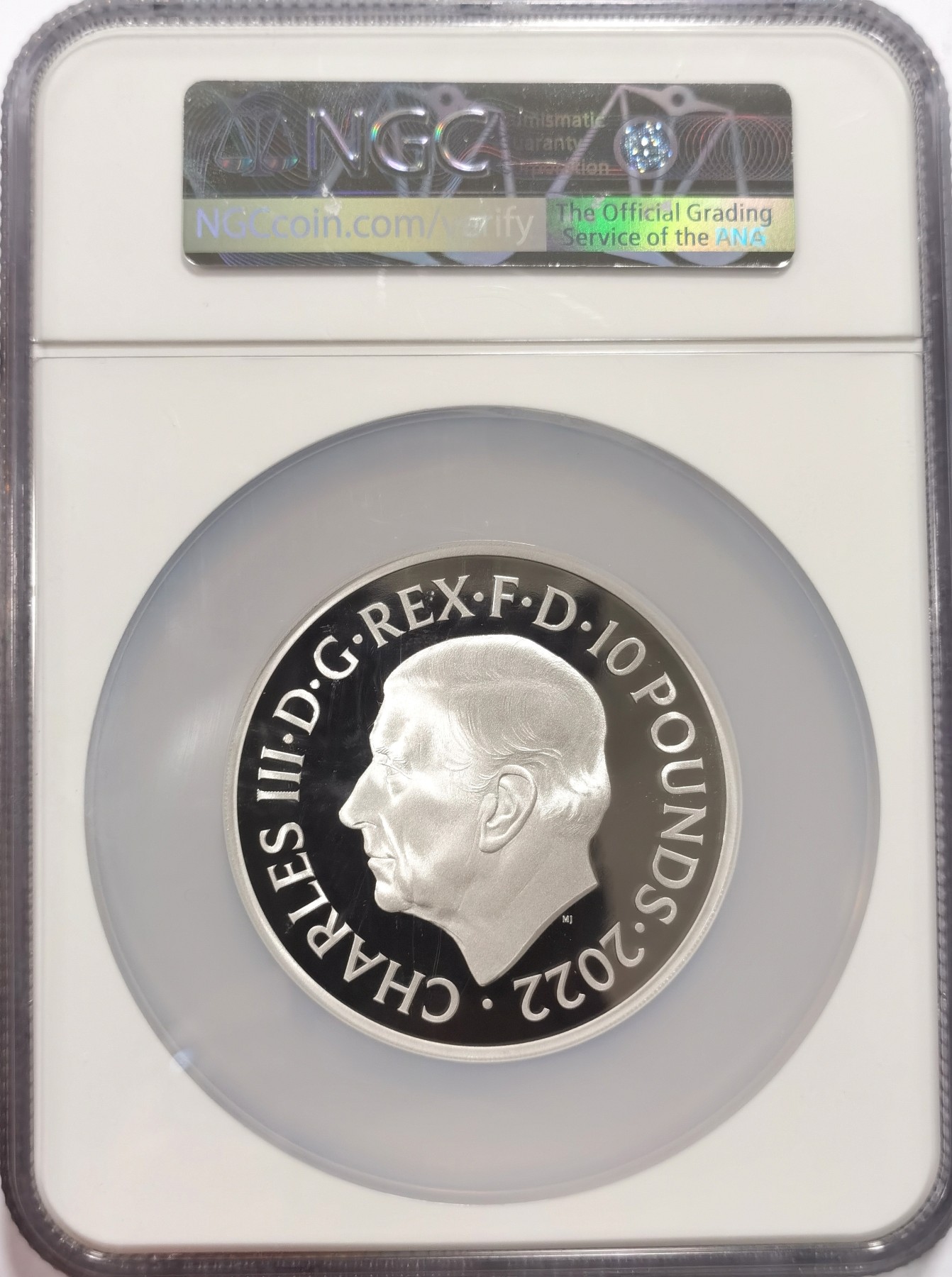 博洋堂世界钱币拍卖第064期（全场包邮） NGC PF70UC 英国2022年伊丽莎白二世女王逝世纪念5盎司银币，背面查尔斯王子肖像，发行量仅1000枚，难得二代君王出现在一枚币上，颇具收藏价值