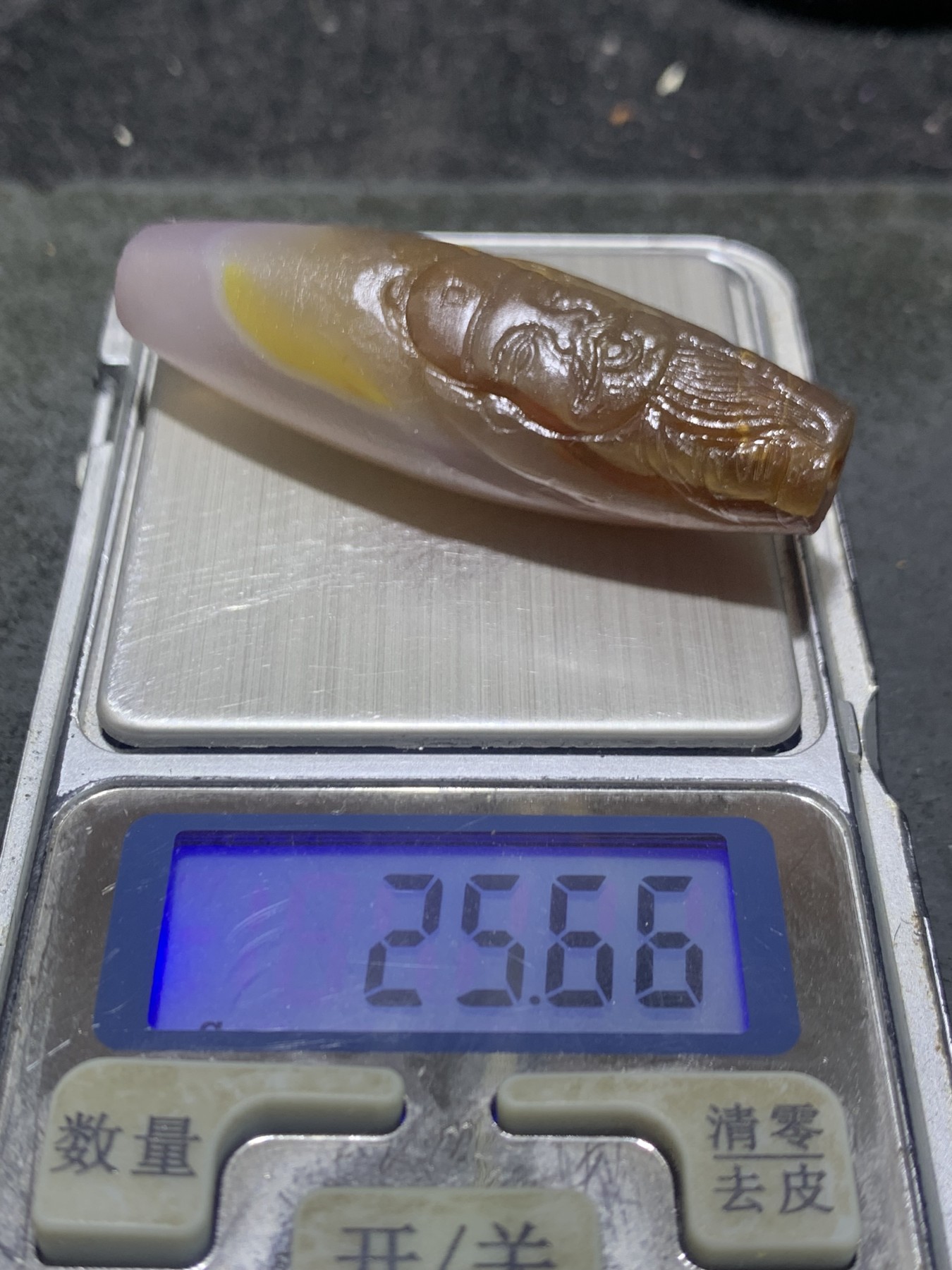 精美亚光高玉化巴西玛瑙手工俏色巧雕地主桶珠一个！
