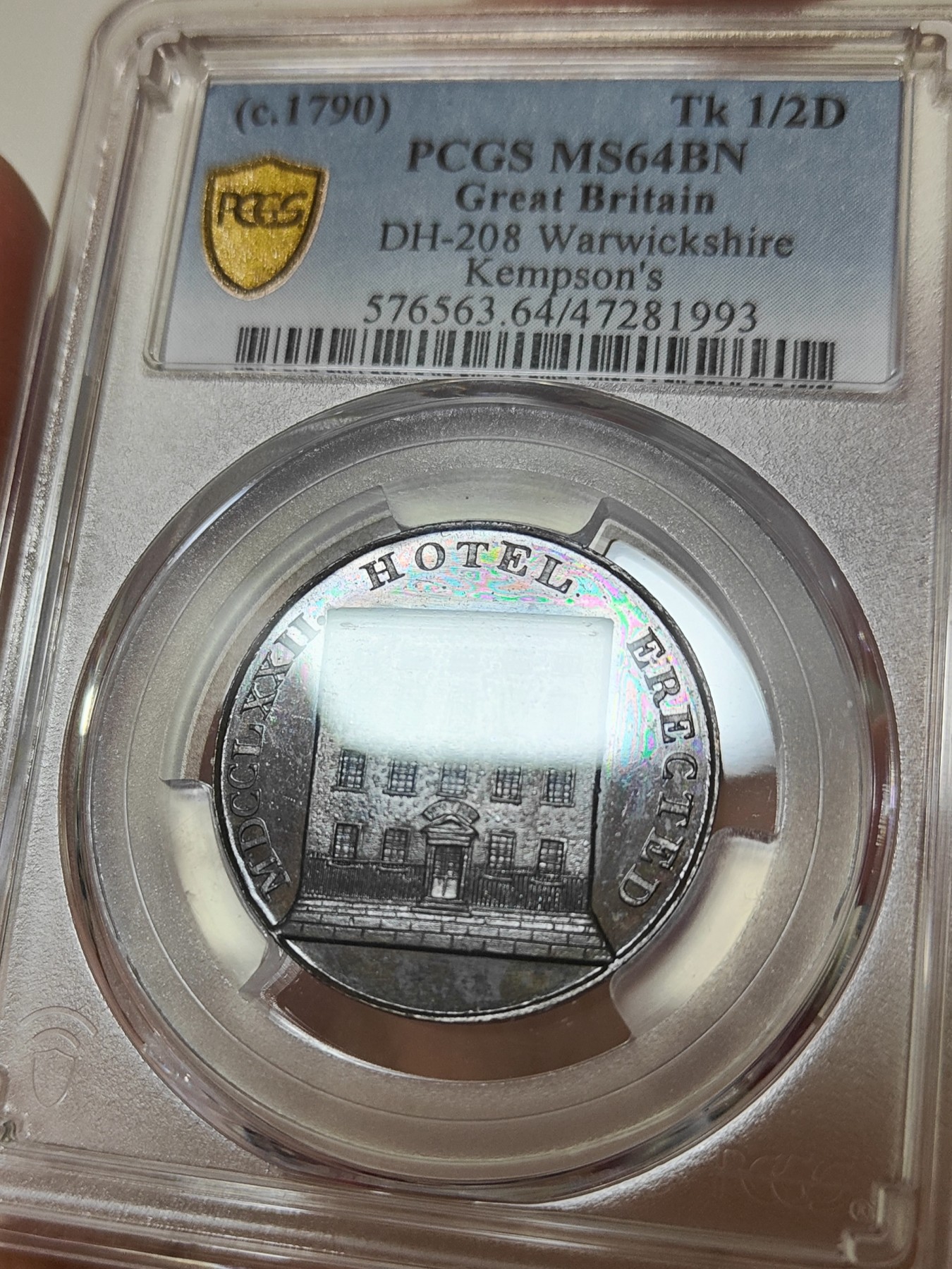 🏮💰物与斋新春连拍3-世界近现代硬币专场（共三场合并发货） PCGS-MS64BN 英国1790年代华威郡半便士代币 类精制状态，底板镜面图案磨砂感明显，打制深峻，建筑浮雕精致