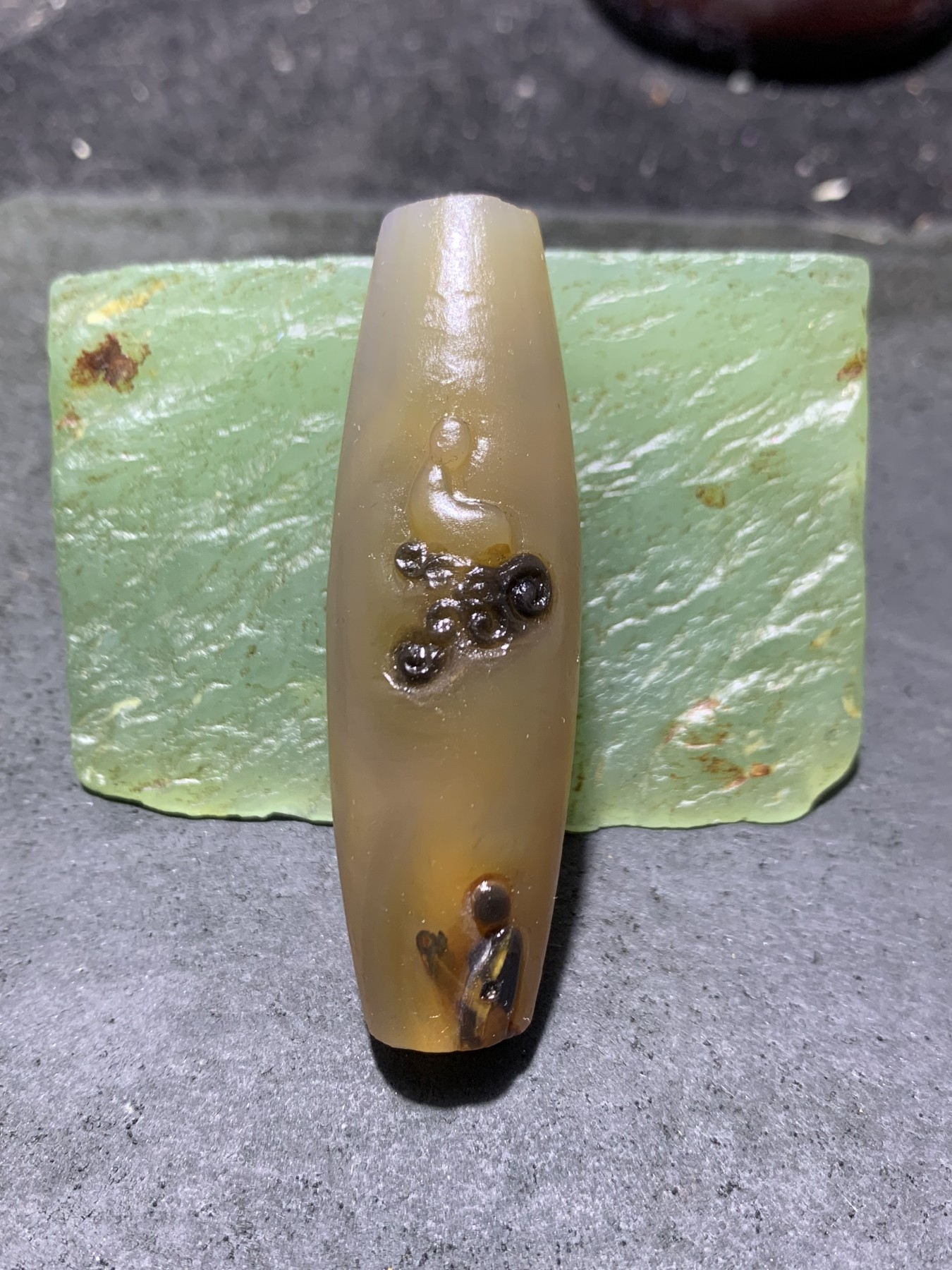 精美亚光高玉化巴西玛瑙手工俏色巧雕一心向佛，得道成佛意境桶珠一个