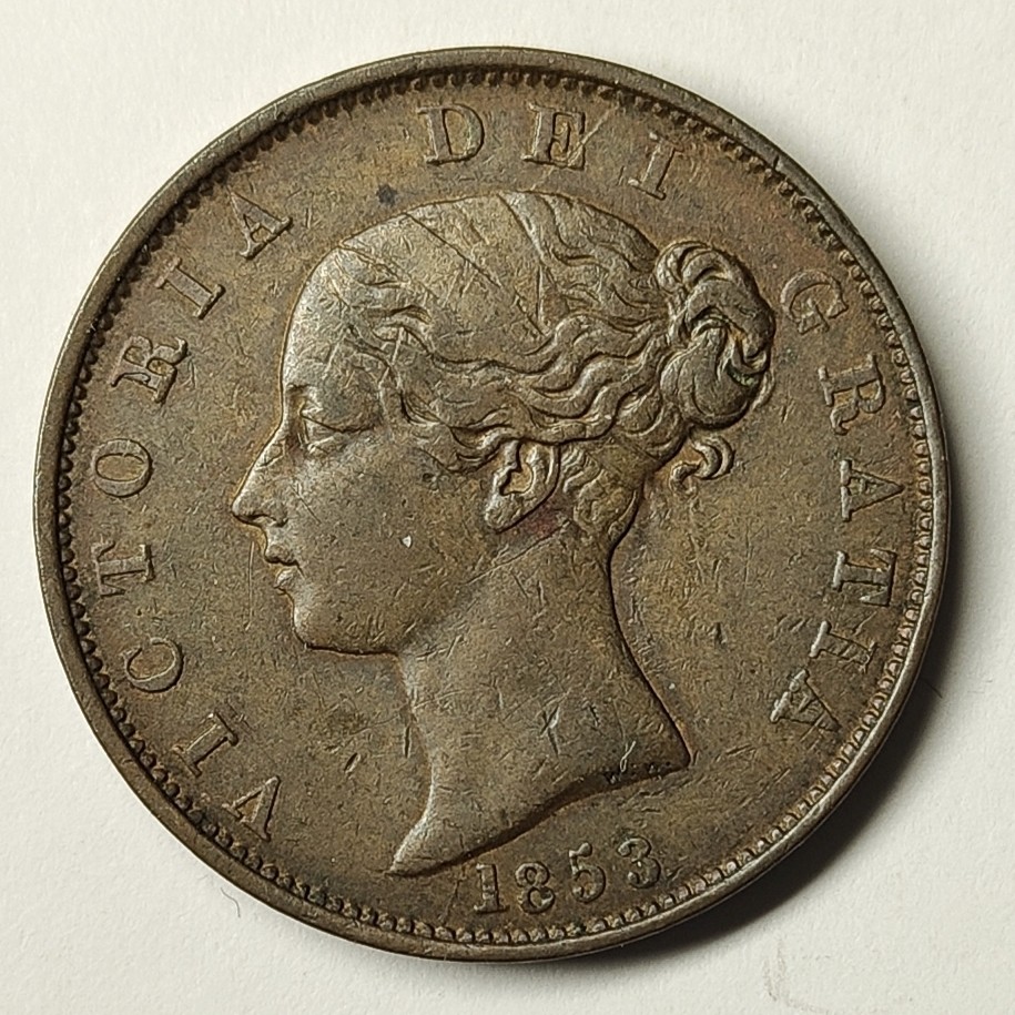 🏮💰物与斋新春连拍3-世界近现代硬币专场（共三场合并发货） 英国1853年维多利亚小维半便士铜币，不同版第二枚，年份数字间距不同