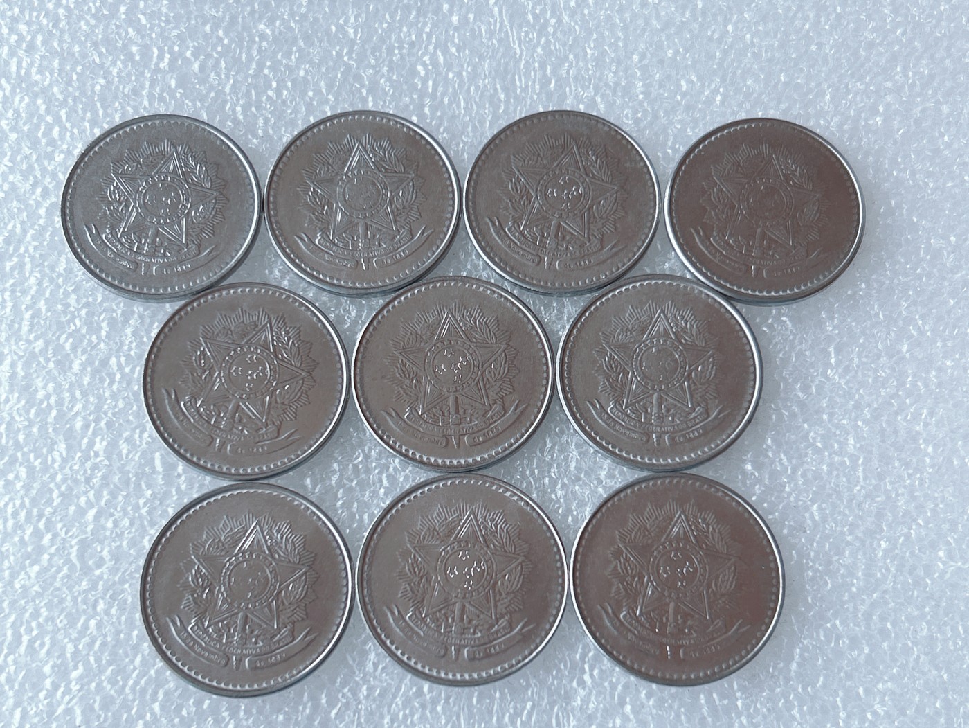 第一海外回流一元起拍收藏 散币专场 第66期 巴西80年代10克鲁扎多不锈钢币 10枚