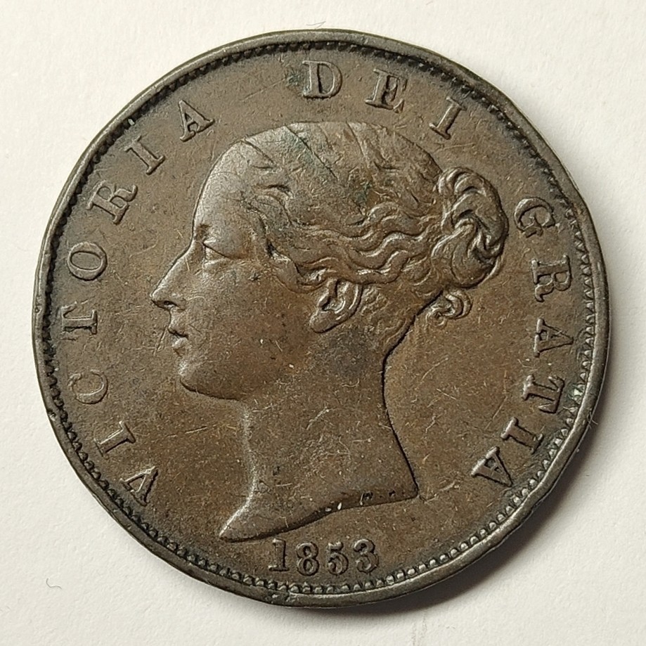 🏮💰物与斋新春连拍3-世界近现代硬币专场（共三场合并发货） 英国1853年维多利亚小维半便士铜币，不同版第一枚，年份数字间距不同