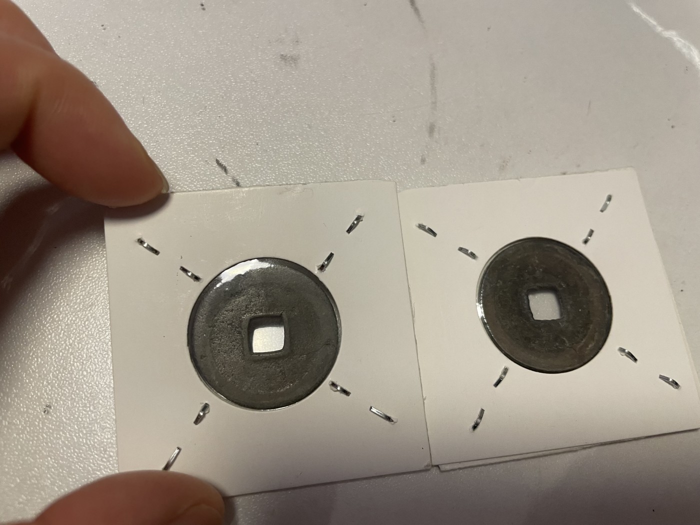 第19场钱币、银币、铜币、纸币、小人书、连环画、瓷器专场 太平天宝深字版，两枚合拍，特惠上传