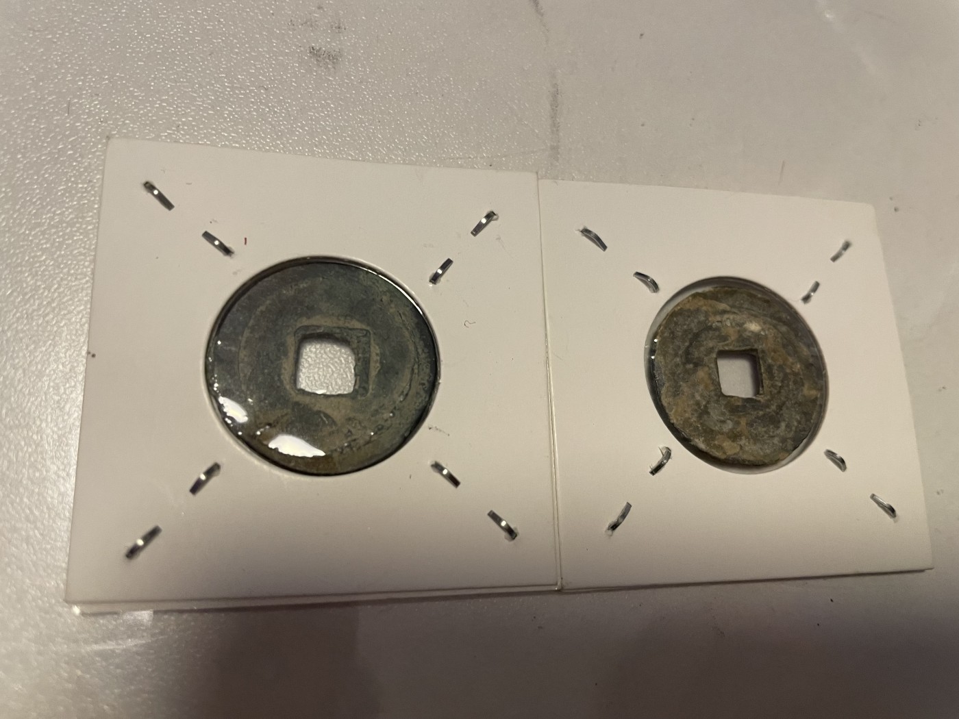 第19场钱币、银币、铜币、纸币、小人书、连环画、瓷器专场 正和通宝和开元通宝，两枚合拍，特惠上传