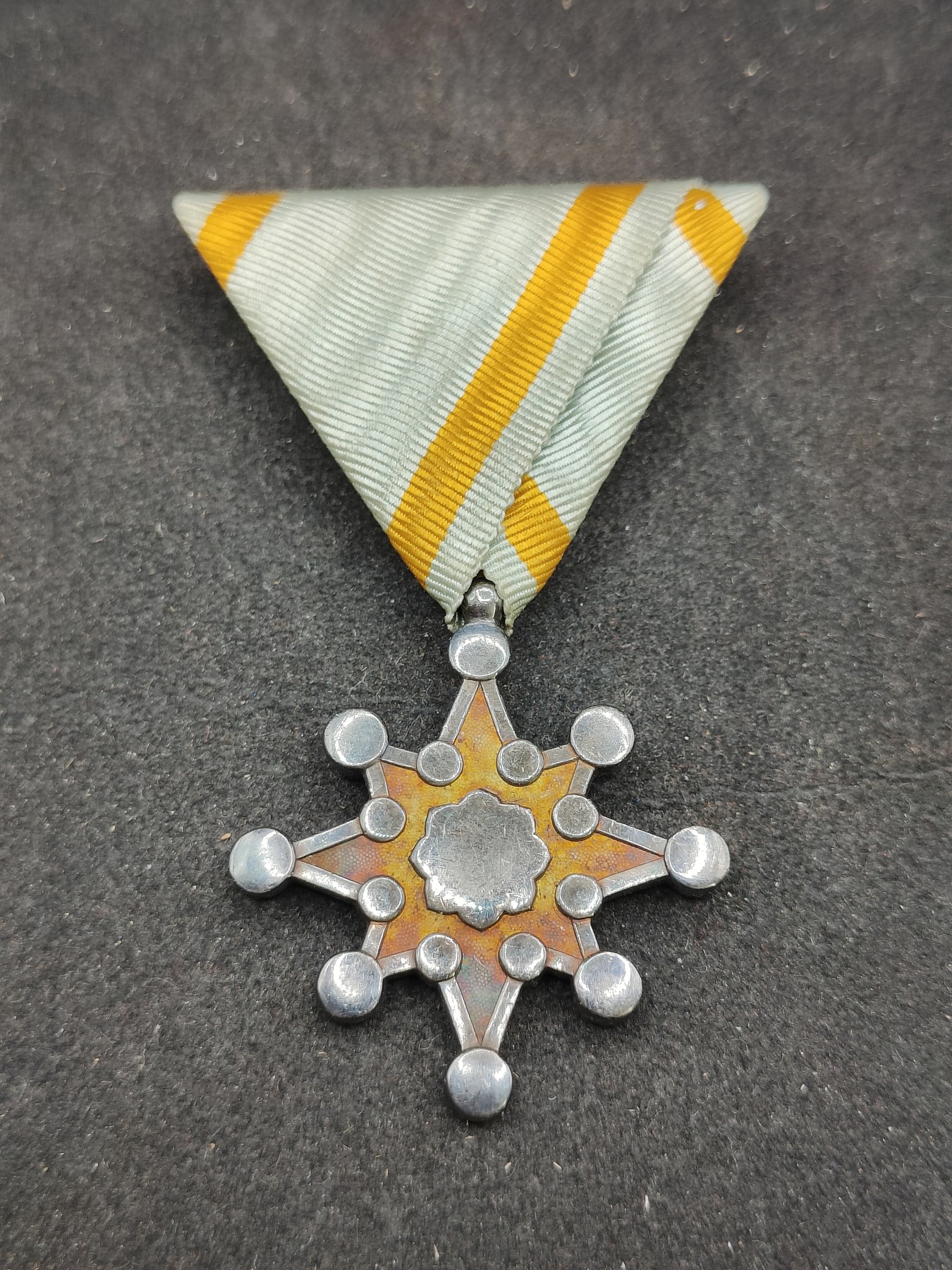 （上一期拍卖与本期一起发货）全场0元起拍 第132期 咸鱼国勋章拍卖专场 2月21日（周三）下午6：00开始 日本八等瑞宝章 银制