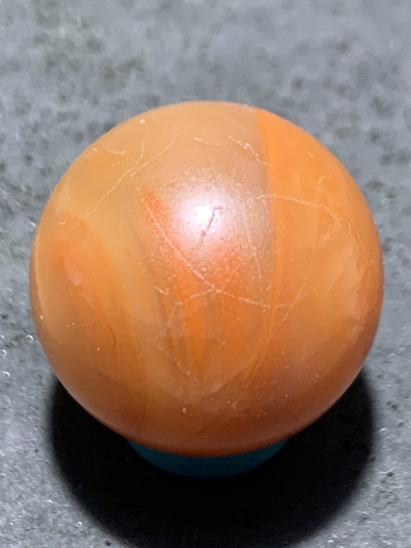 精美保山南红玛瑙2.0圆珠一颗，