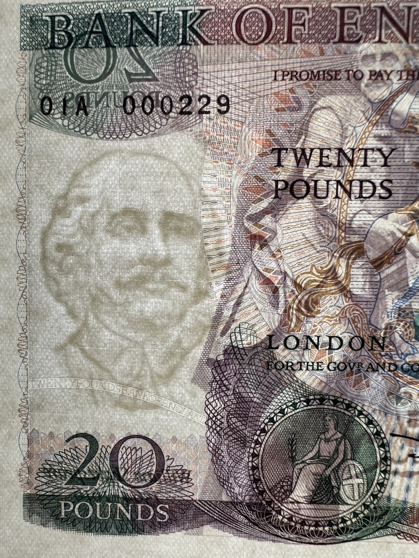 2026第4场（总第231期）：精品测试钞、外钞综合场  首发01A冠/百位小号000229 英格兰1981-84年版20镑女王钞UNC（略有浅印）