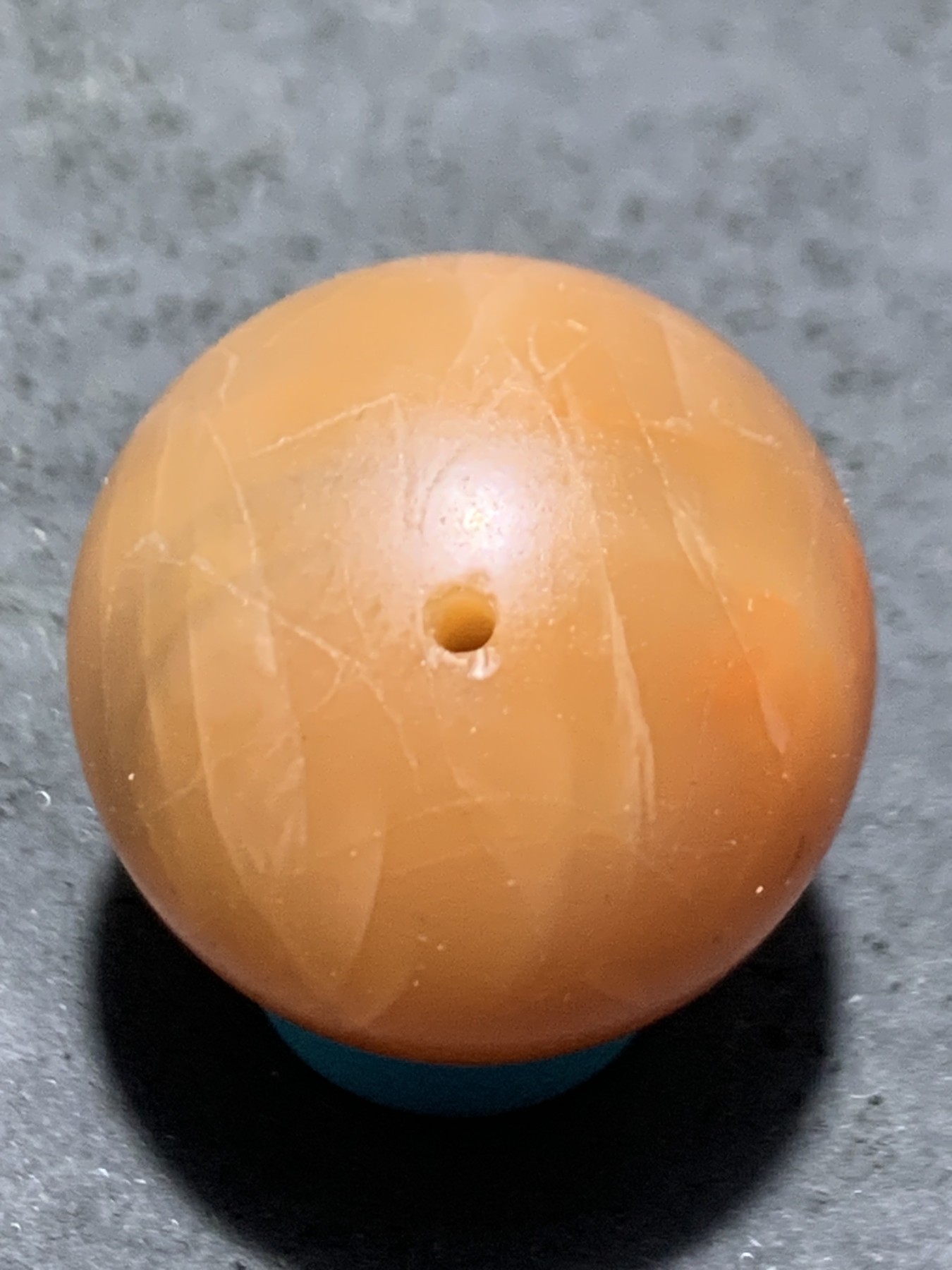 精美保山南红玛瑙2.0圆珠一颗，
