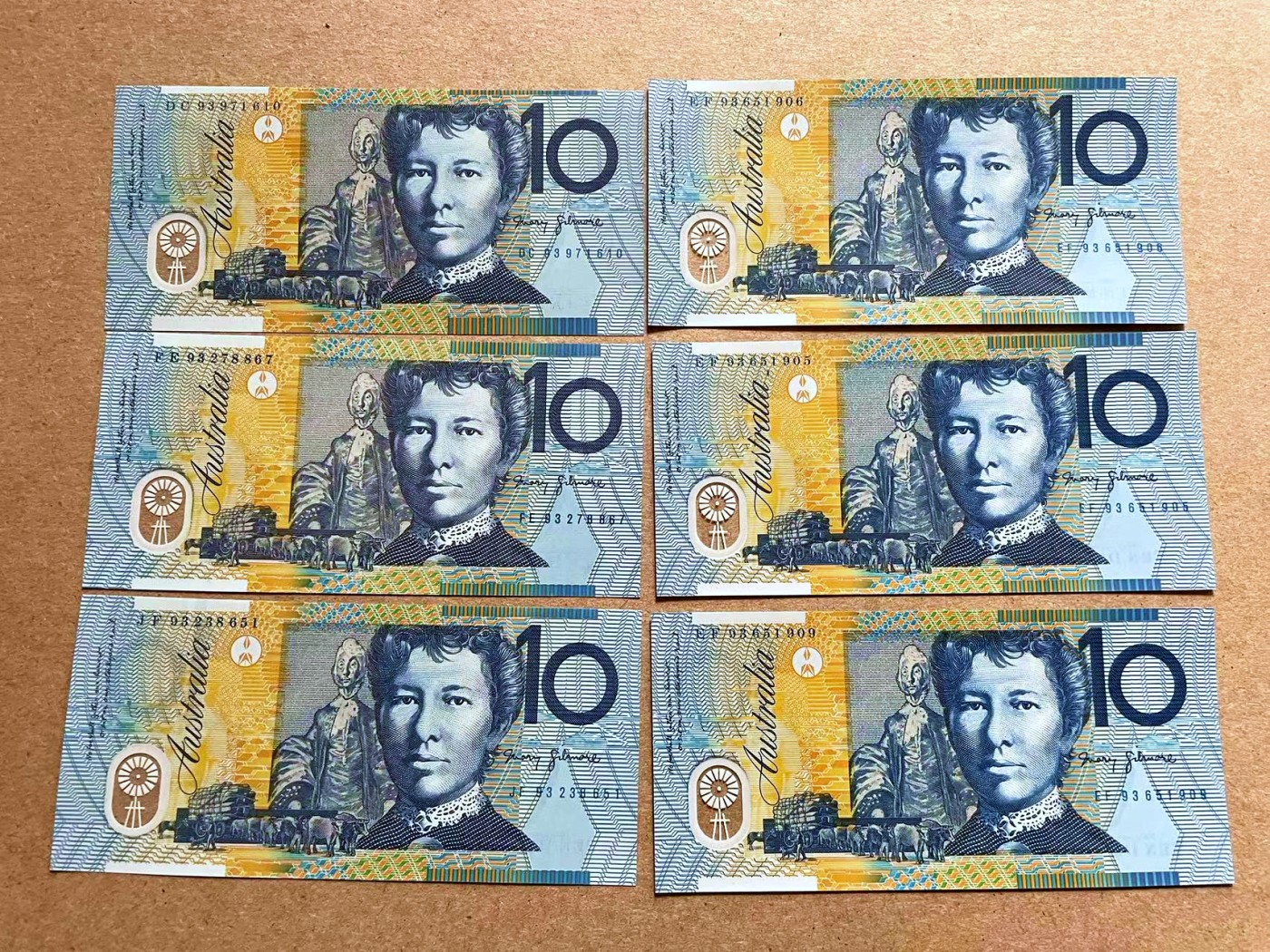 【Blue Auction】✨世界纸币精拍第433期【精】 【一组12张】澳大利亚 10元 塑料钞 全新UNC