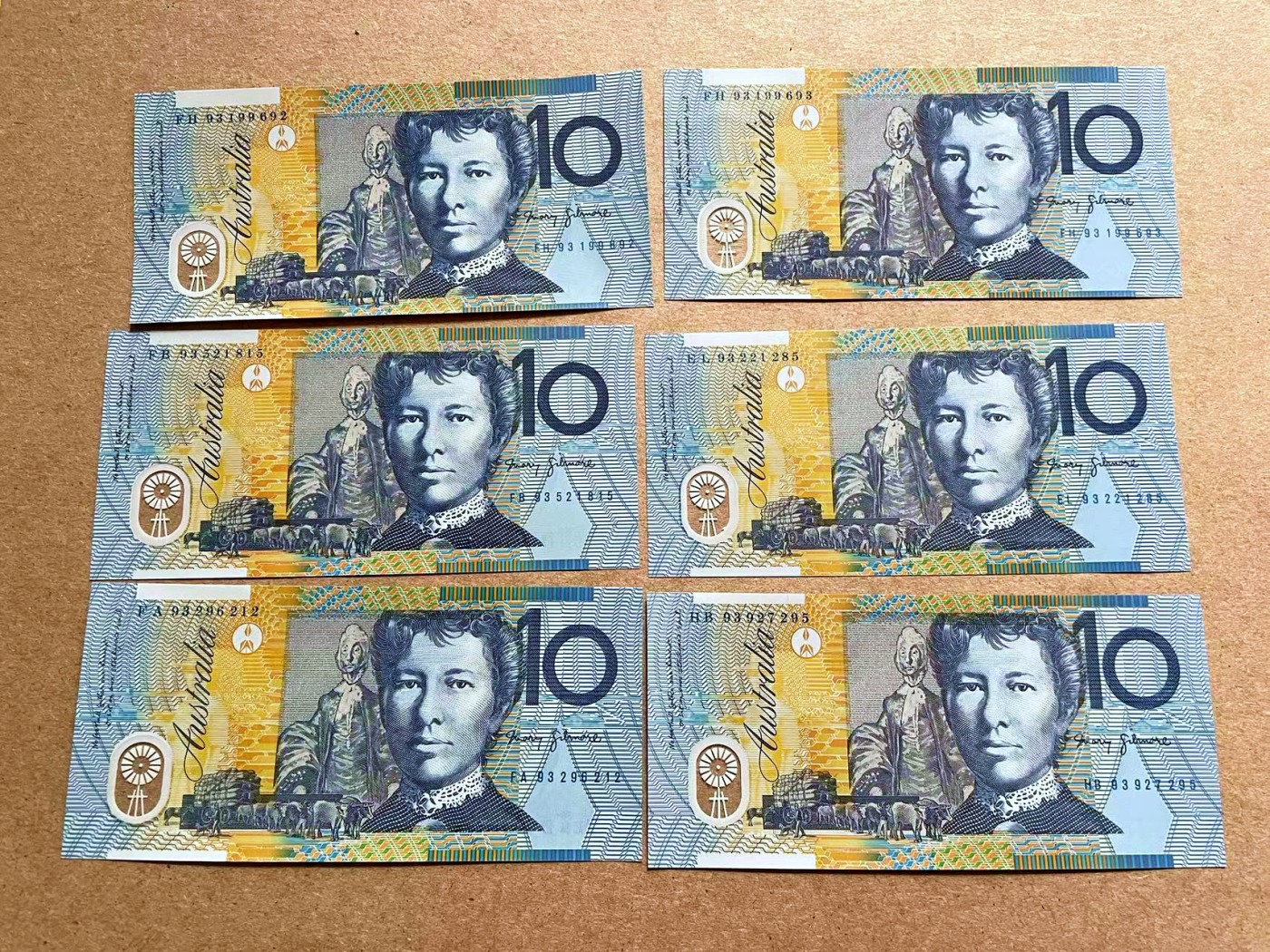 【Blue Auction】✨世界纸币精拍第433期【精】 【一组12张】澳大利亚 10元 塑料钞 全新UNC