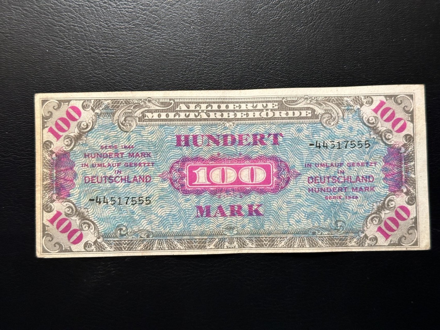 第三十六场！（本期有pmg记录仅两枚的顶级高货） 德国1944年100马克，品相au，二战后德国盟军占领时期，555豹子号！热门品种，可能有漏印错版！