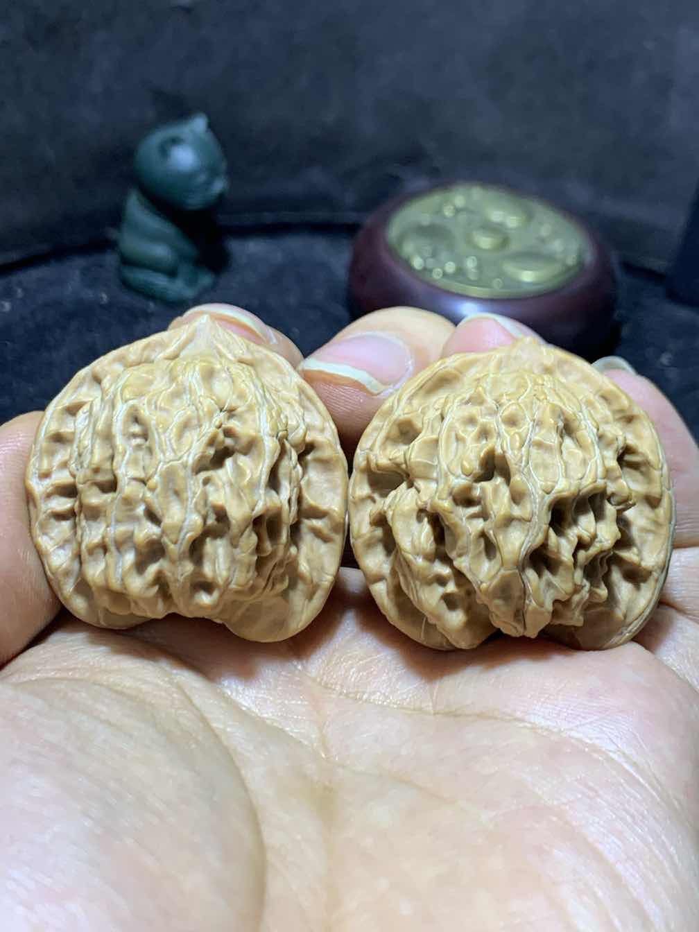 仅此一对，盘山公子帽文玩核桃麻核桃一对