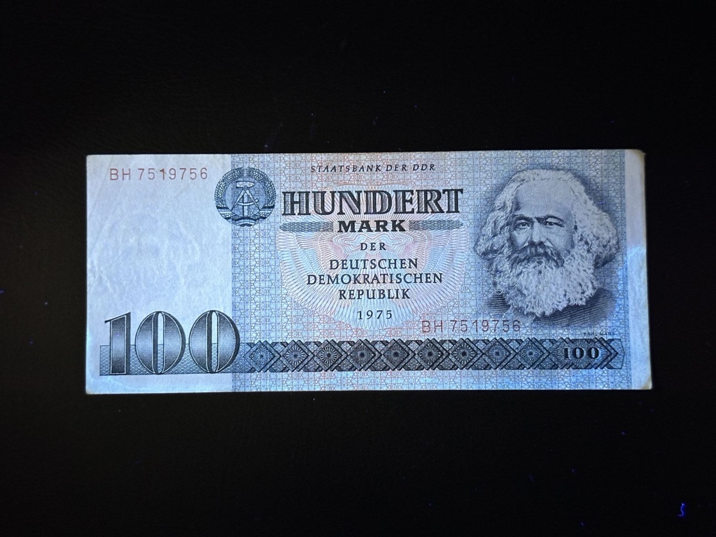 第三十六场！（本期有pmg记录仅两枚的顶级高货） 东德100马克，1975年100马克，马克思，品相unc-au，热门品种