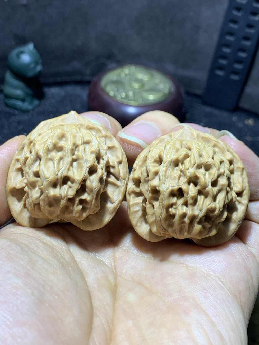 仅此一对，盘山公子帽文玩核桃麻核桃一对