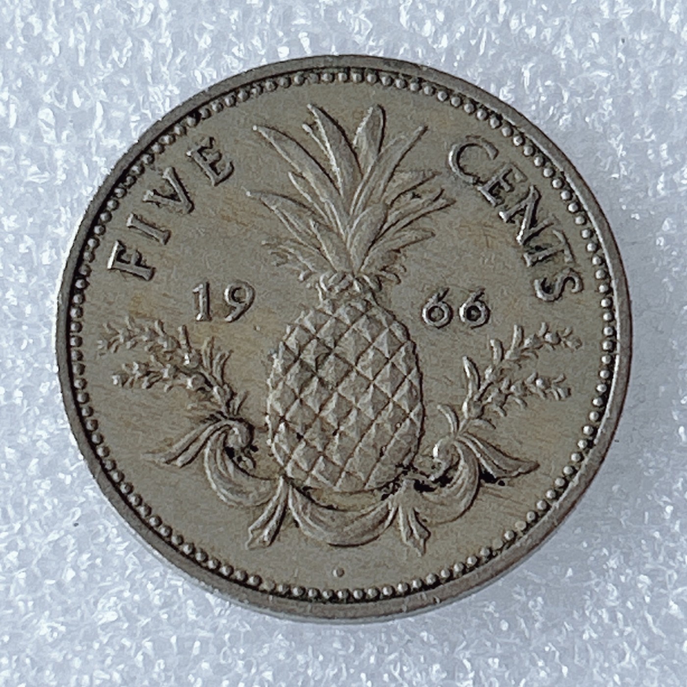 海外回流1元起拍小铺 各国钱币散币场 第8期 1966年英属巴哈马5分 菠萝