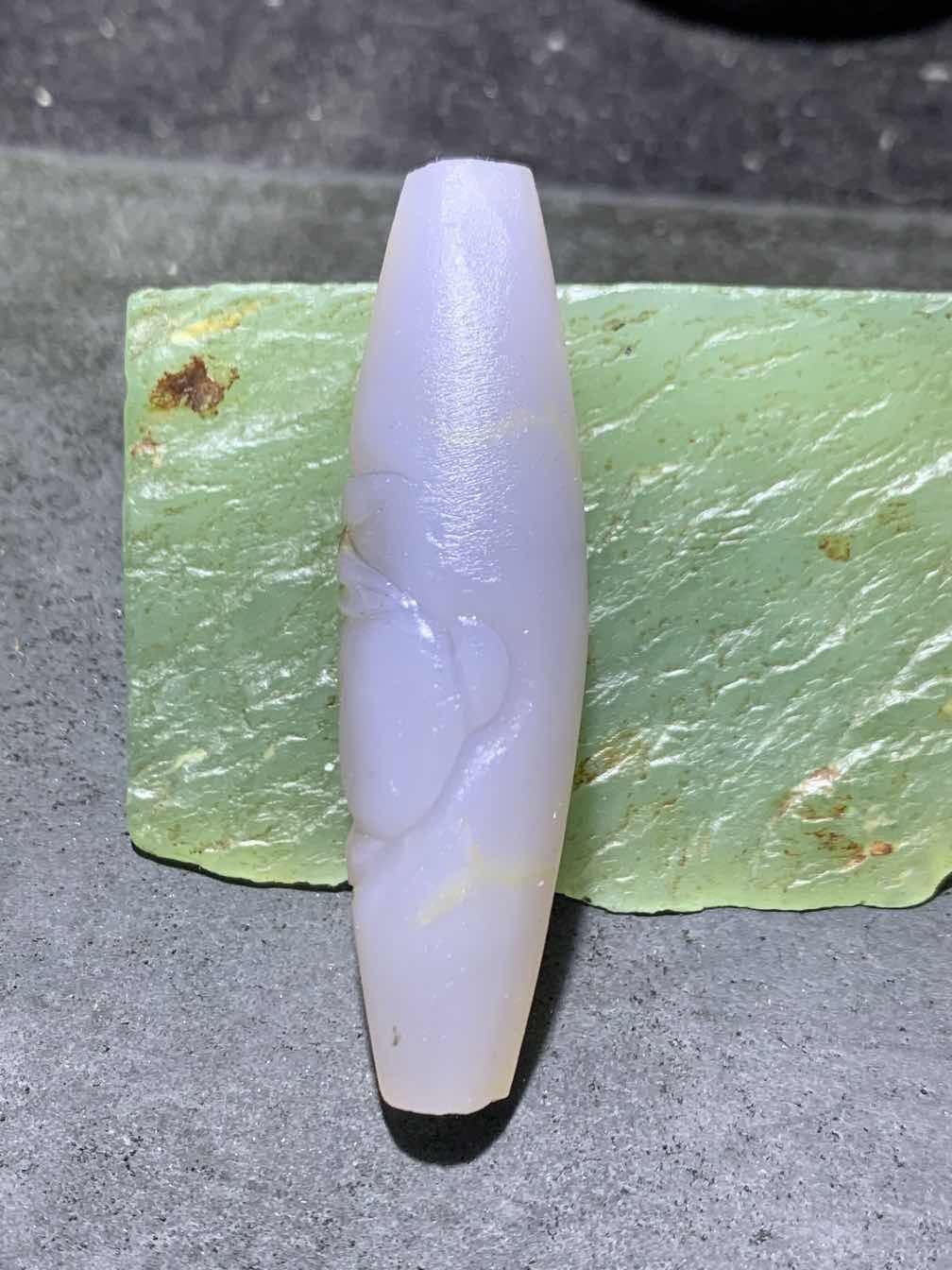 精美亚光高玉化海洋玉髓手工俏色巧雕兔飞猛进吊坠（把件）一个！