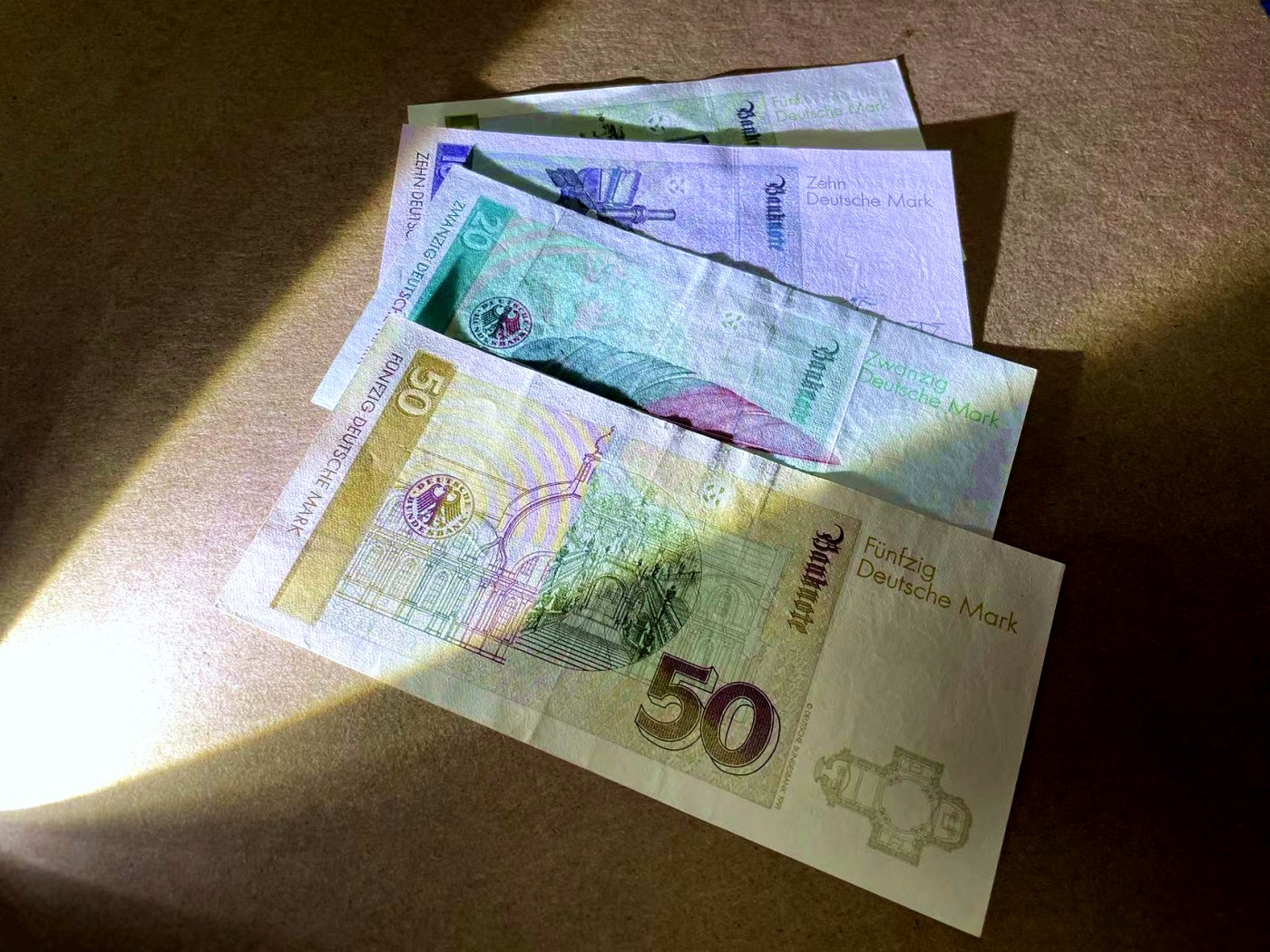 【Blue Auction】✨世界纸币精拍第435期【精】 【一组4张】德国 5-50马克 品相如图 含UNC