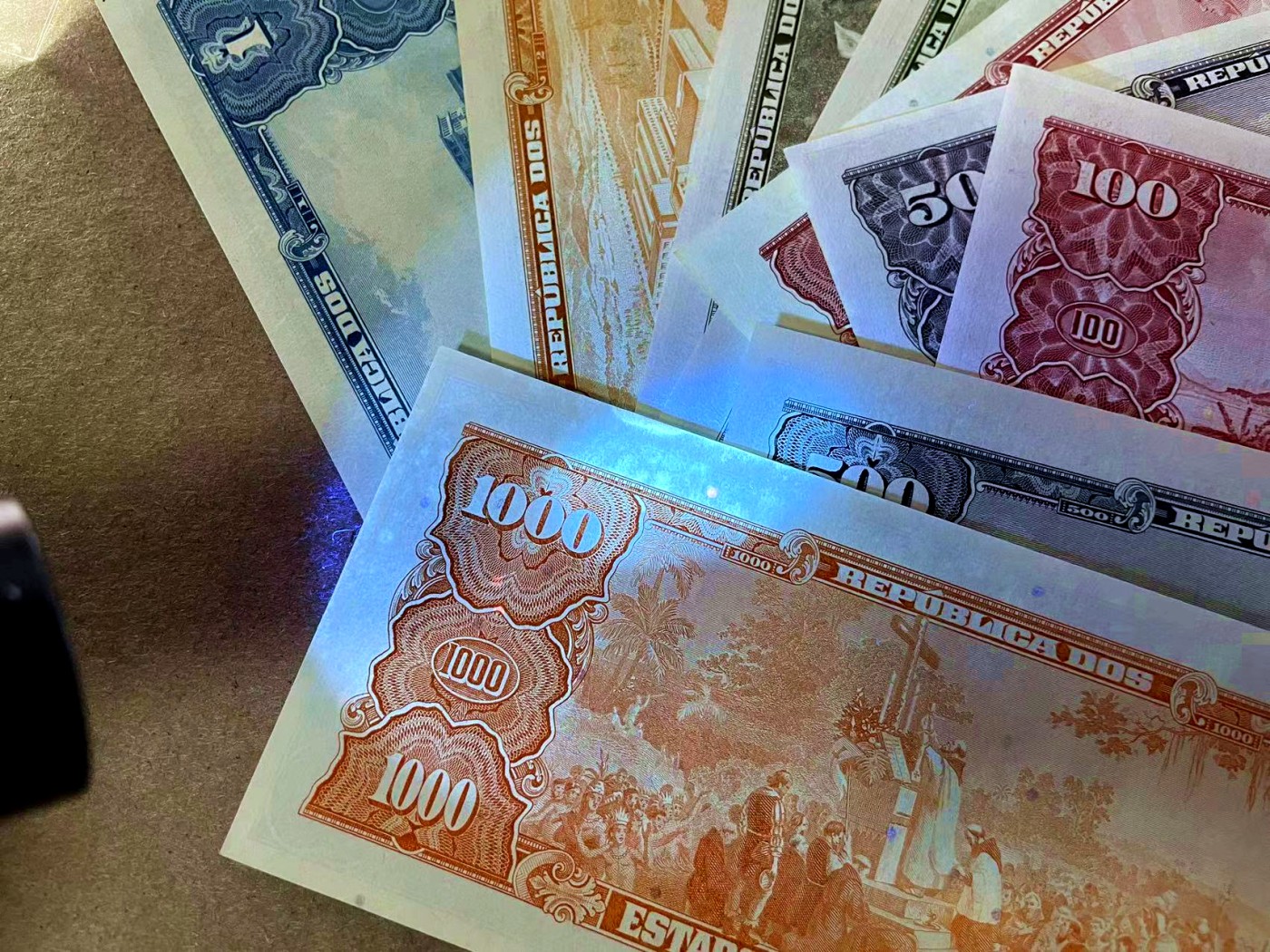 【Blue Auction】✨世界纸币精拍第435期【精】 【一组9张】巴西1-1000克鲁塞罗 UNC/UNC- ABNC雕刻精美