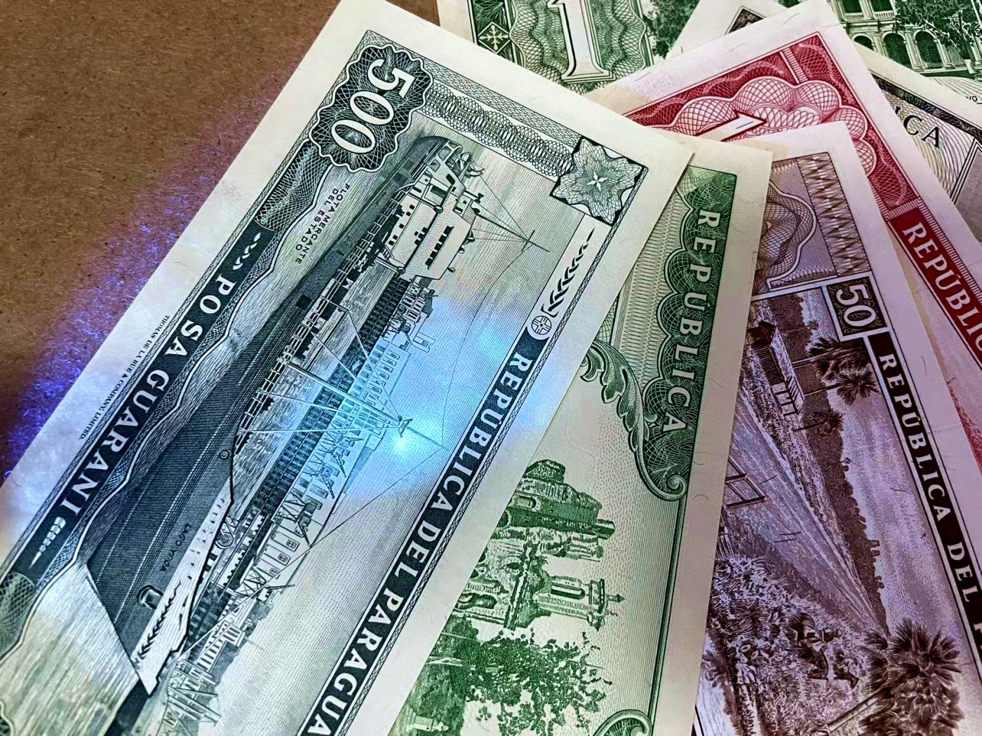 【Blue Auction】✨世界纸币精拍第435期【精】 【一组6张】巴拉圭1-500Guaranies UNC/UNC-