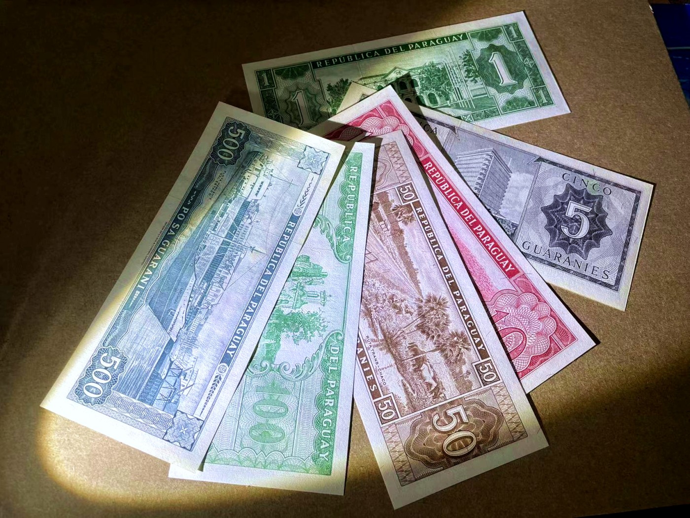 【Blue Auction】✨世界纸币精拍第435期【精】 【一组6张】巴拉圭1-500Guaranies UNC/UNC-