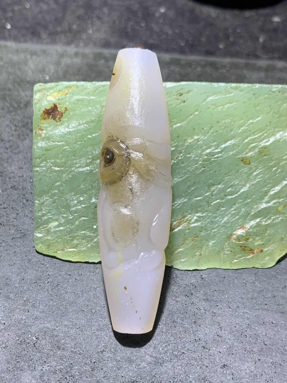 精美亚光高玉化海洋玉髓手工俏色巧雕兔飞猛进吊坠（把件）一个！